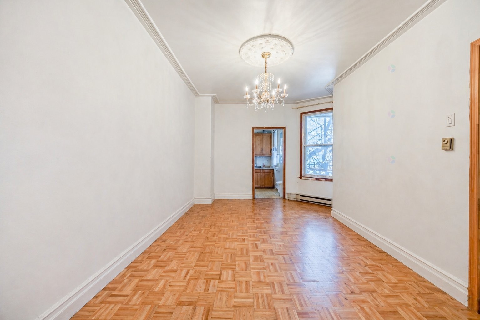 









2359

 - 2363


Rue Logan

,
Montréal (Ville-Marie),




QC
H2K2B4


