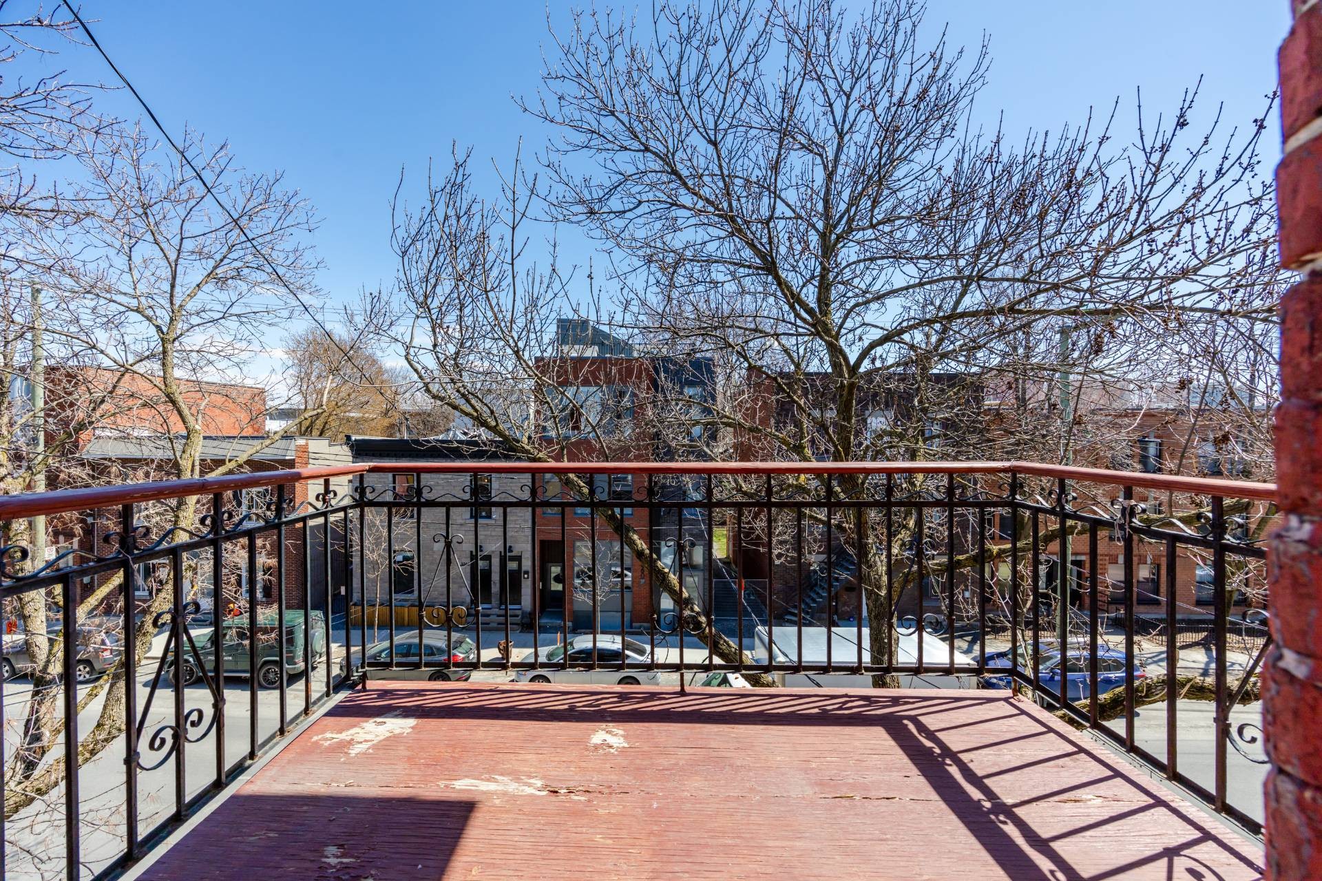 









2359

 - 2363


Rue Logan

,
Montréal (Ville-Marie),




QC
H2K2B4


