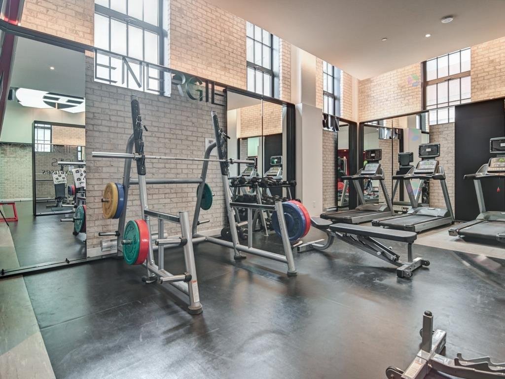 









1188


Rue St-Antoine O.

, 3508,
Montréal (Ville-Marie),




QC
H3C1B4

