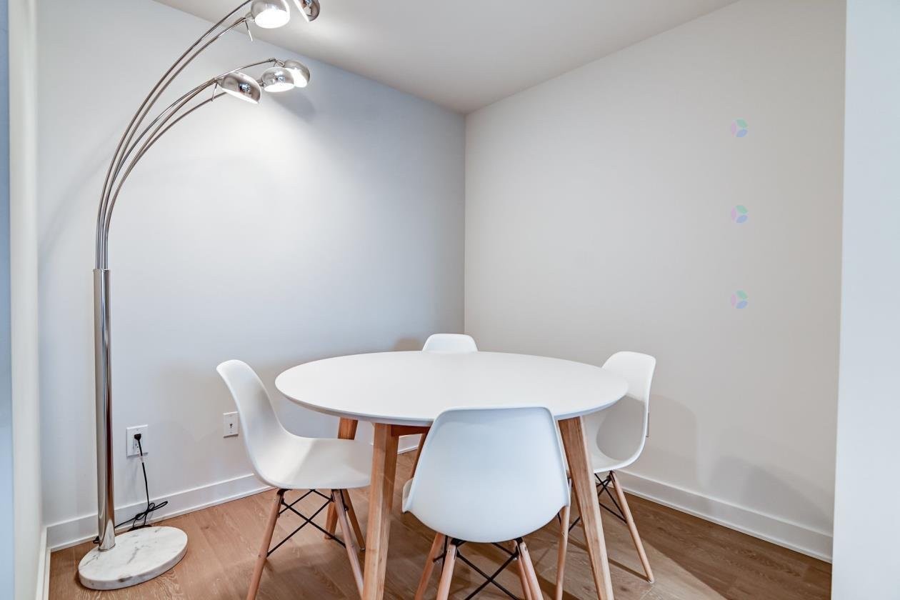 









1188


Rue St-Antoine O.

, 3508,
Montréal (Ville-Marie),




QC
H3C1B4

