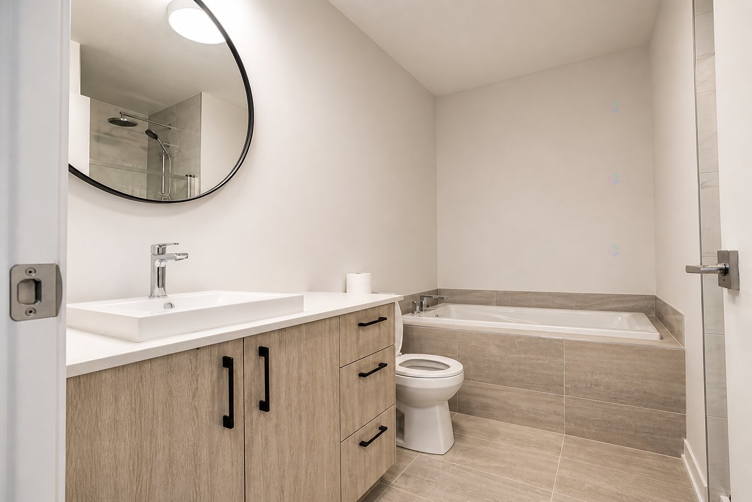









6100


Rue de Champagnier

, 4,
Brossard,




QC
J4Z0T4

