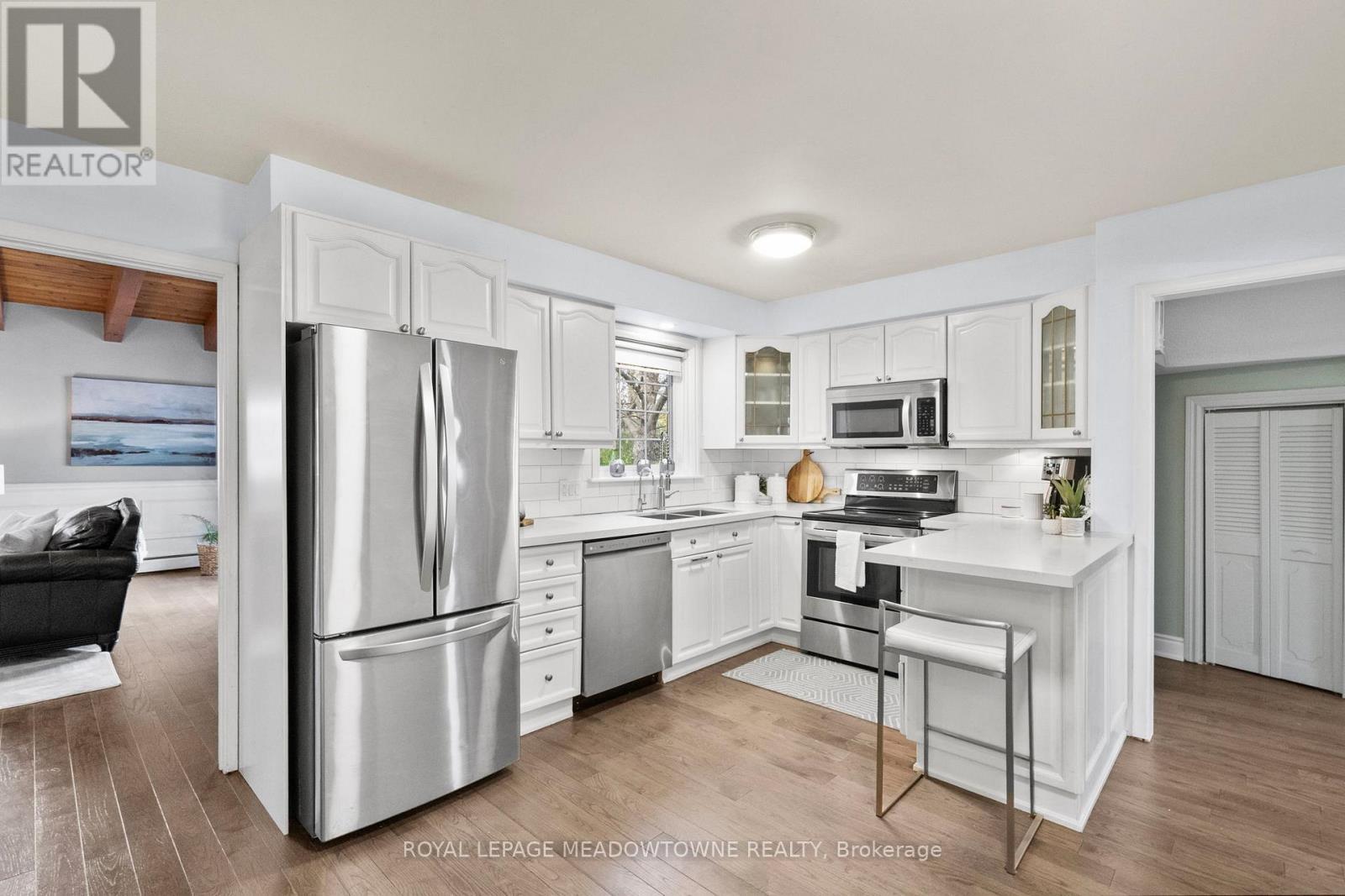 












415 HIGHSIDE DRIVE

,
Milton,




Ontario
L9T1W9

