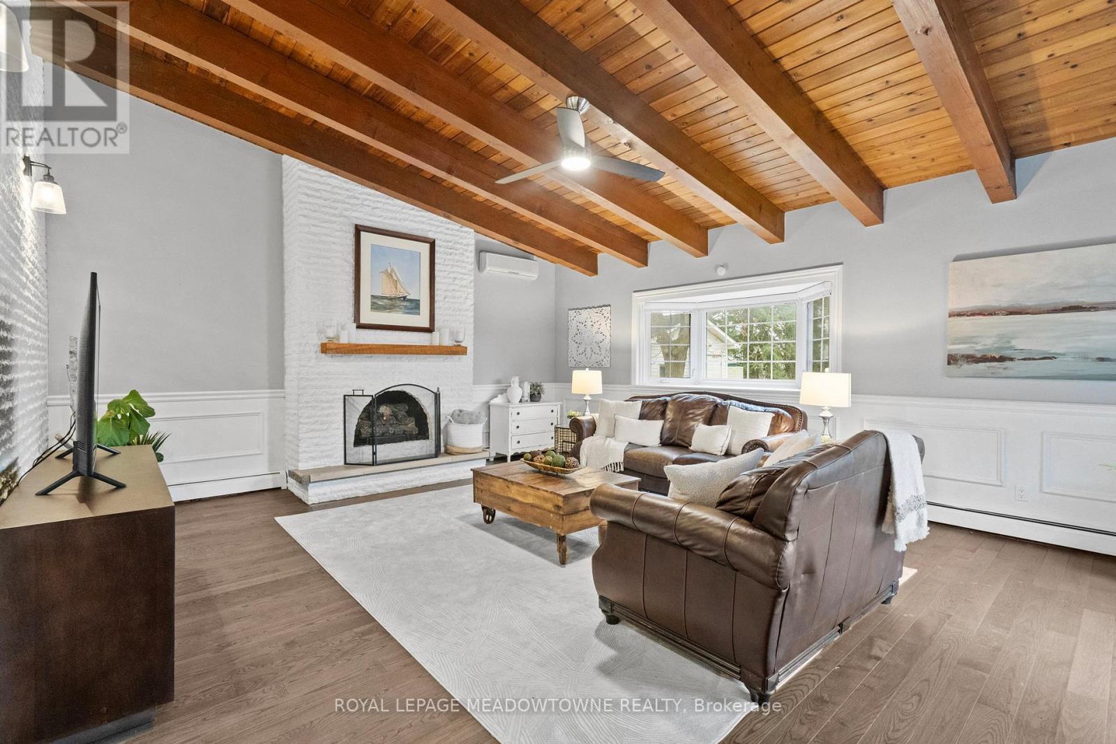 












415 HIGHSIDE DRIVE

,
Milton,




Ontario
L9T1W9

