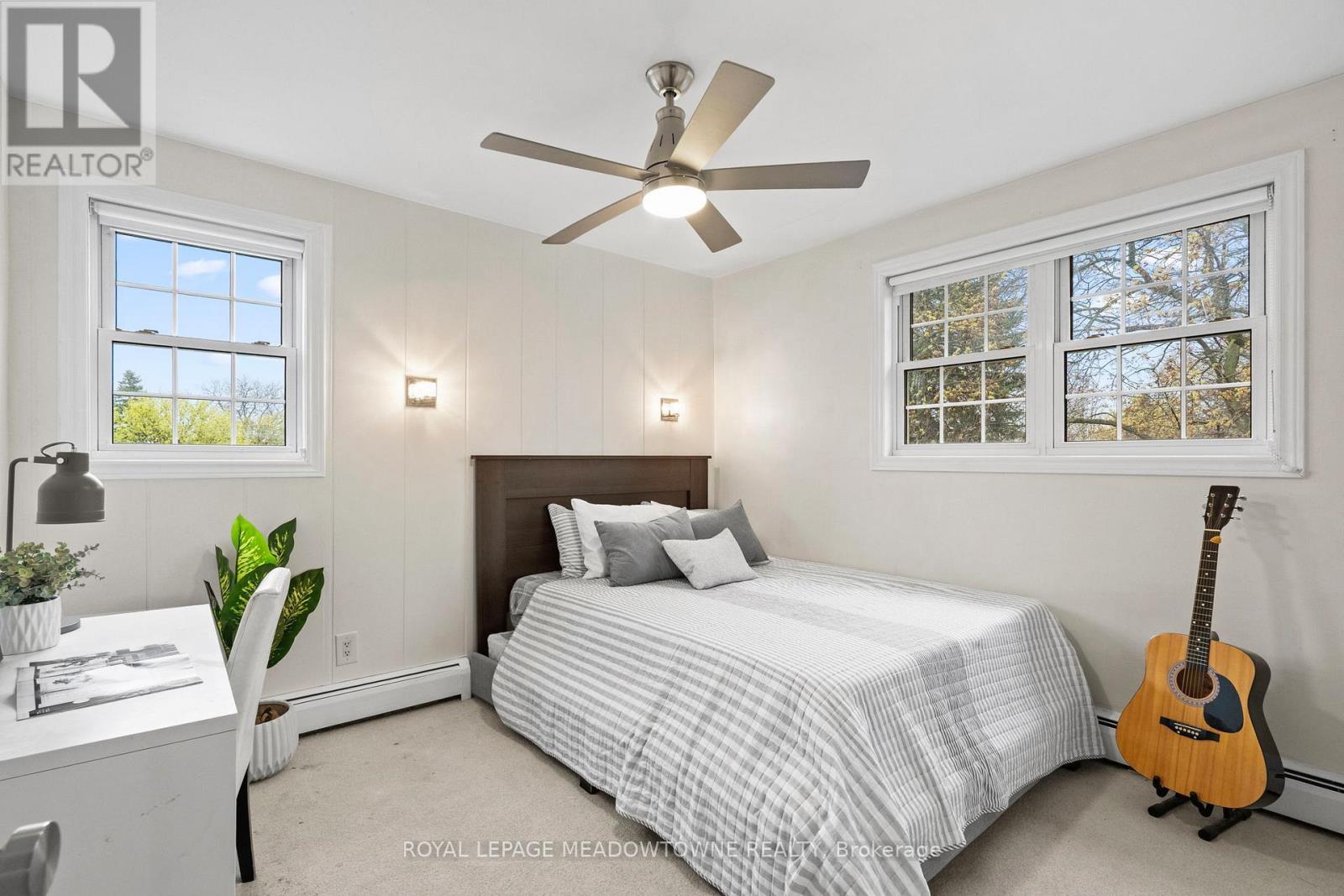 












415 HIGHSIDE DRIVE

,
Milton,




Ontario
L9T1W9

