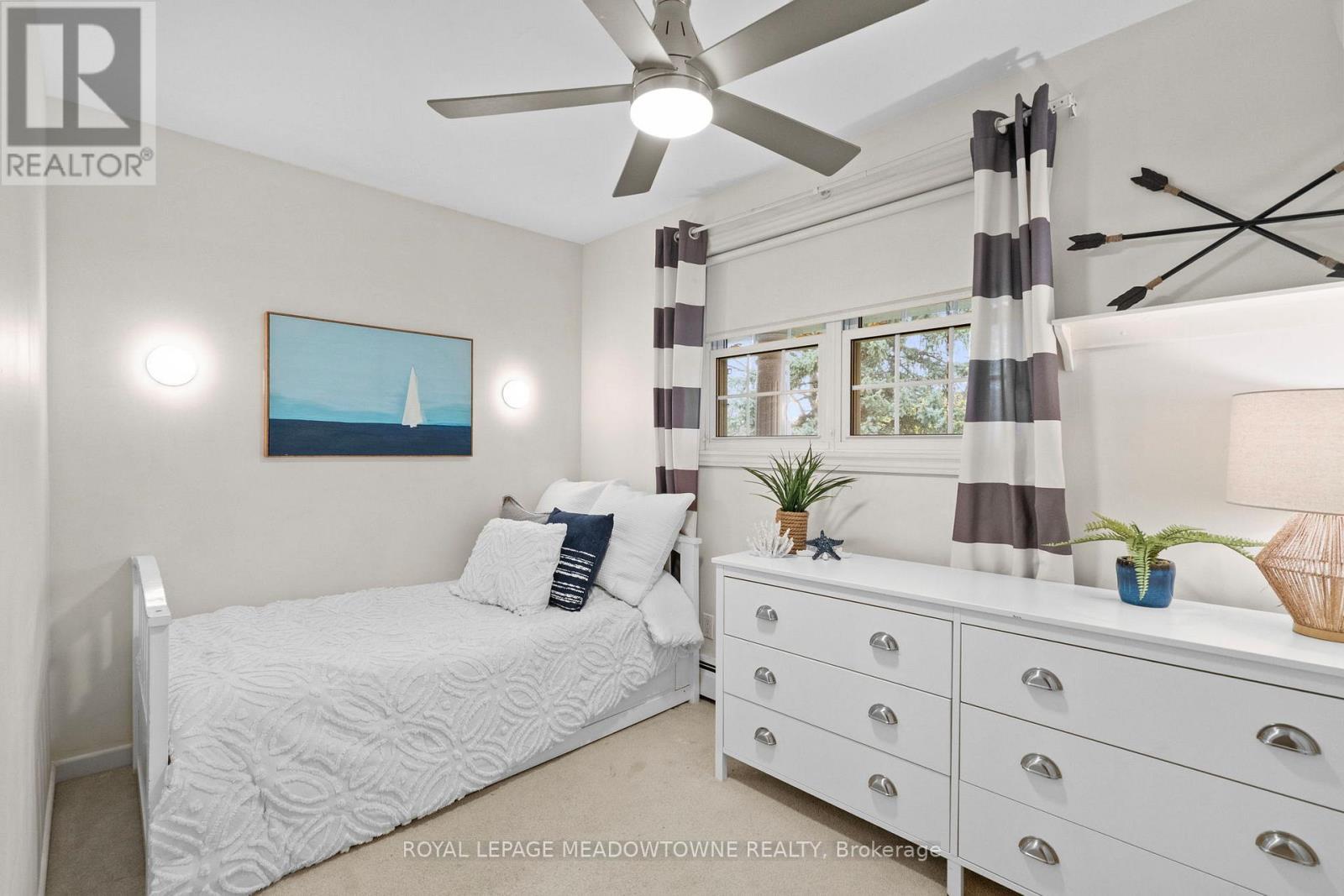 












415 HIGHSIDE DRIVE

,
Milton,




Ontario
L9T1W9

