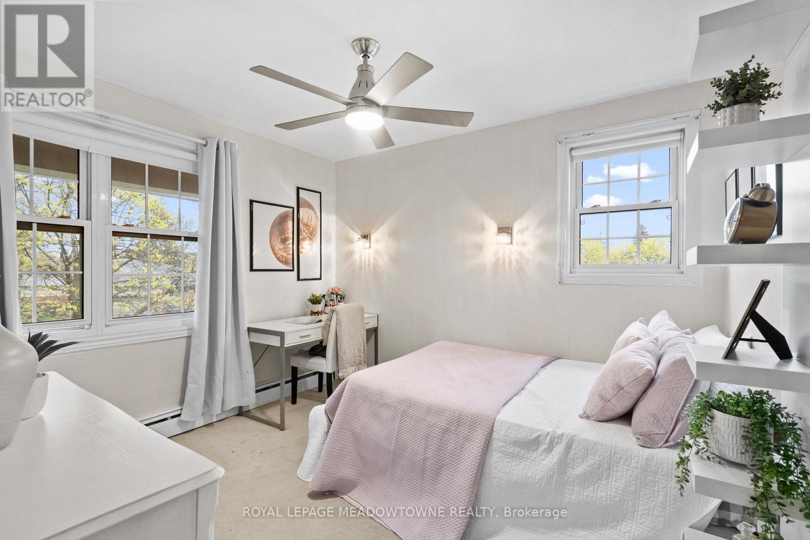 












415 HIGHSIDE DRIVE

,
Milton,




Ontario
L9T1W9

