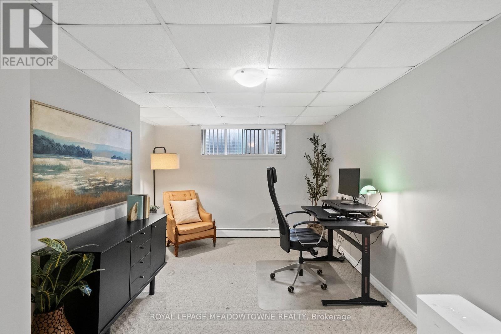 












415 HIGHSIDE DRIVE

,
Milton,




Ontario
L9T1W9

