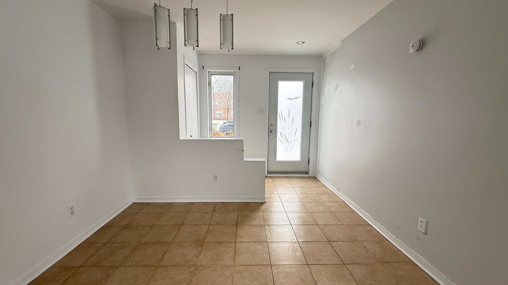









617A


Boul. le Bourg-Neuf

,
Repentigny (Le Gardeur),




QC
J5Z4X1


