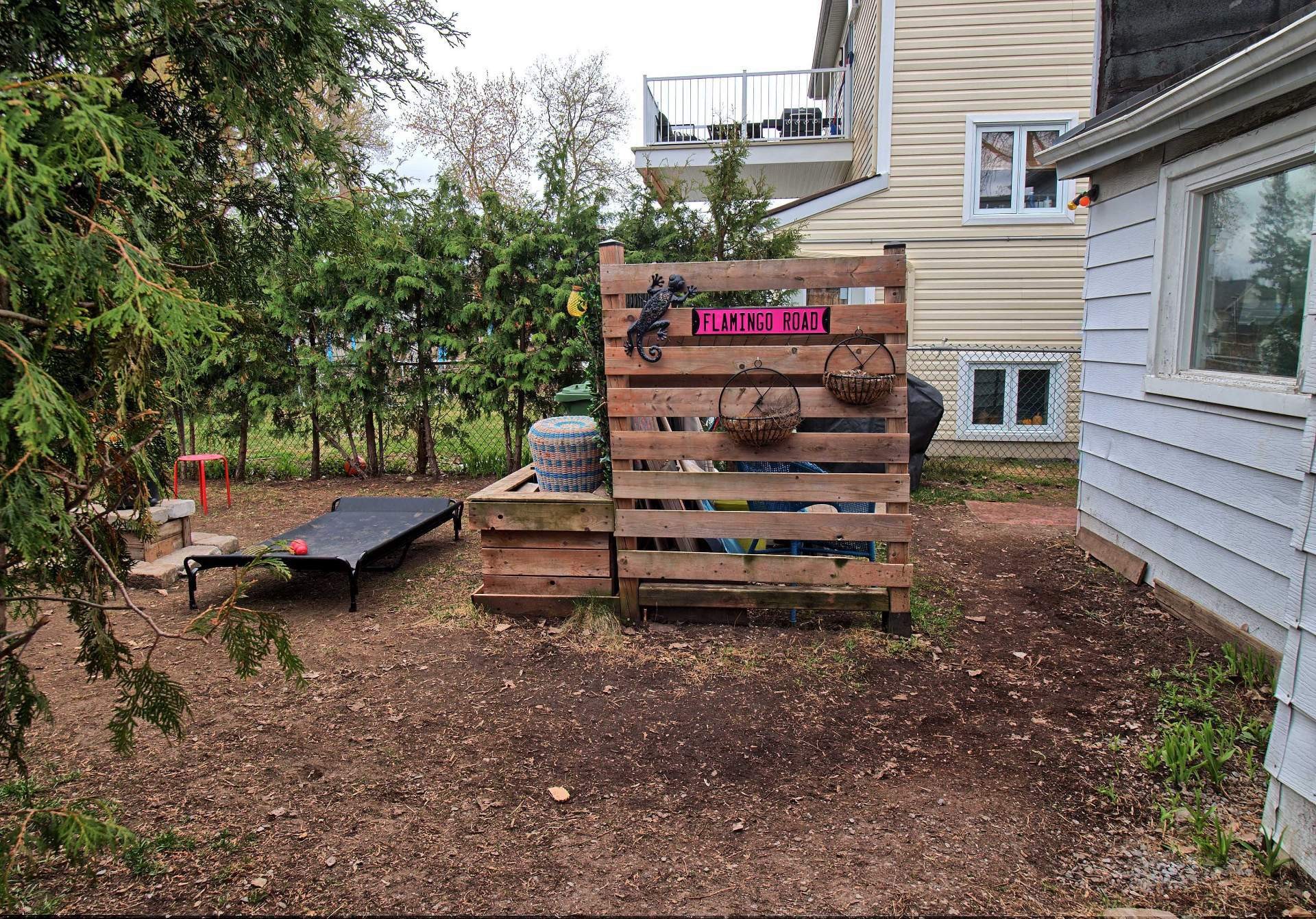









38

 - 40


Rue Broad

,
Gatineau (Aylmer),




QC
J9H4H3

