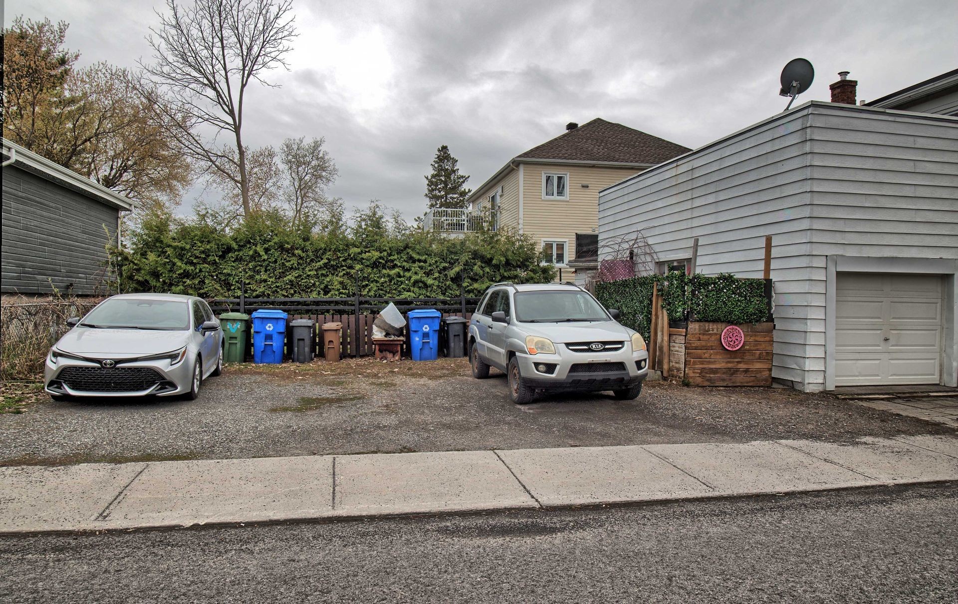 









38

 - 40


Rue Broad

,
Gatineau (Aylmer),




QC
J9H4H3

