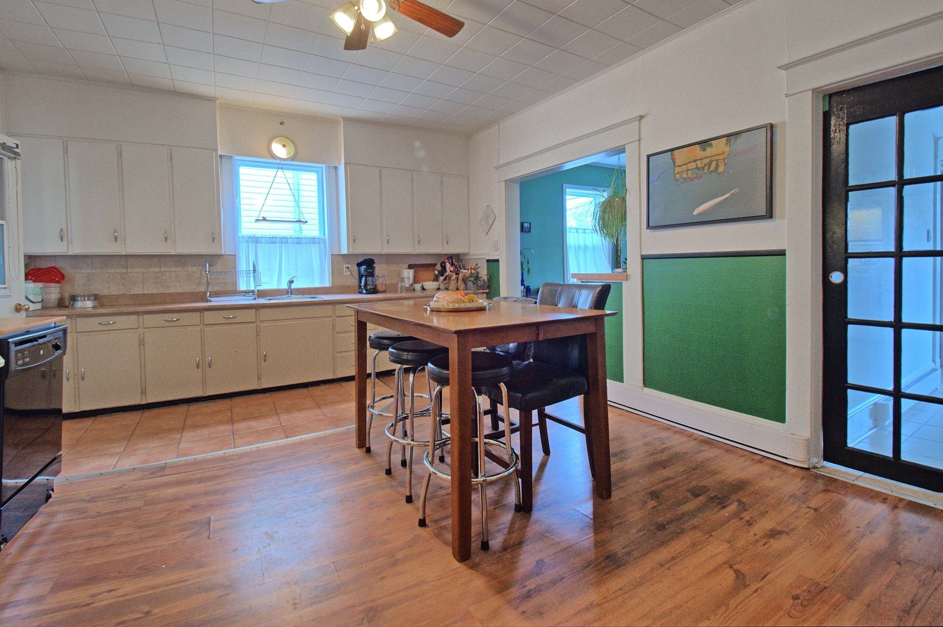 









38

 - 40


Rue Broad

,
Gatineau (Aylmer),




QC
J9H4H3

