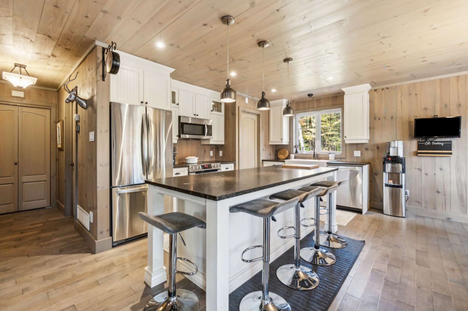 









12


Imp. du Chardonnet

,
Lac-Supérieur,




QC
J0T1P0

