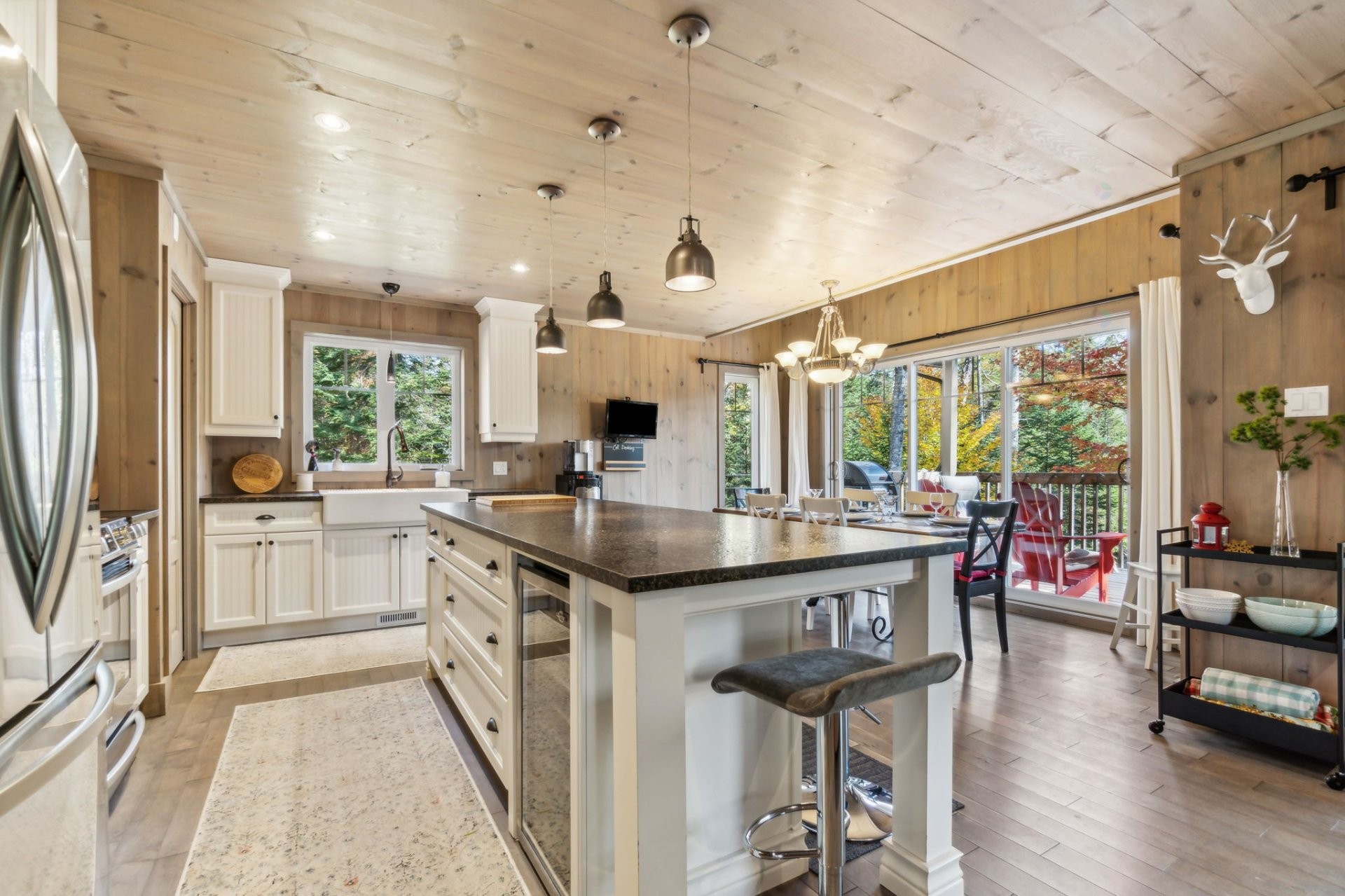 









12


Imp. du Chardonnet

,
Lac-Supérieur,




QC
J0T1P0

