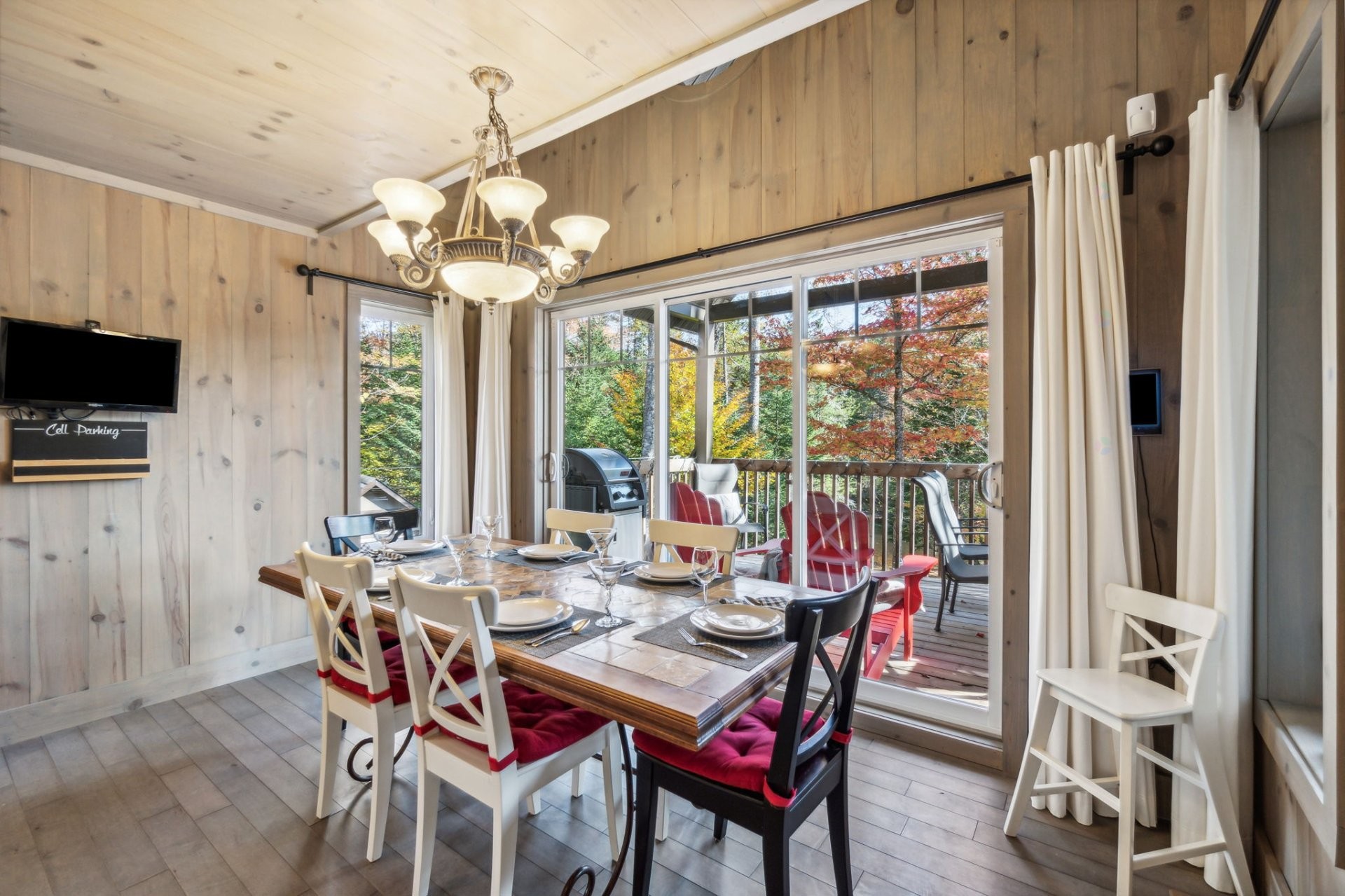 









12


Imp. du Chardonnet

,
Lac-Supérieur,




QC
J0T1P0

