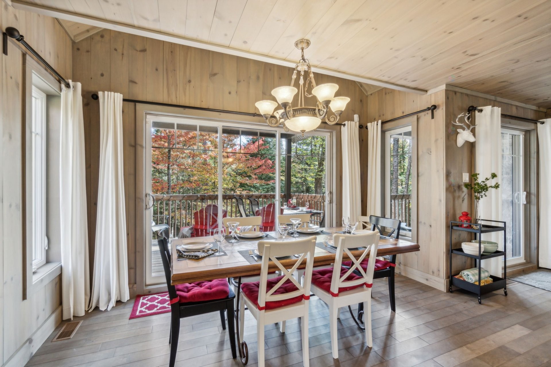 









12


Imp. du Chardonnet

,
Lac-Supérieur,




QC
J0T1P0

