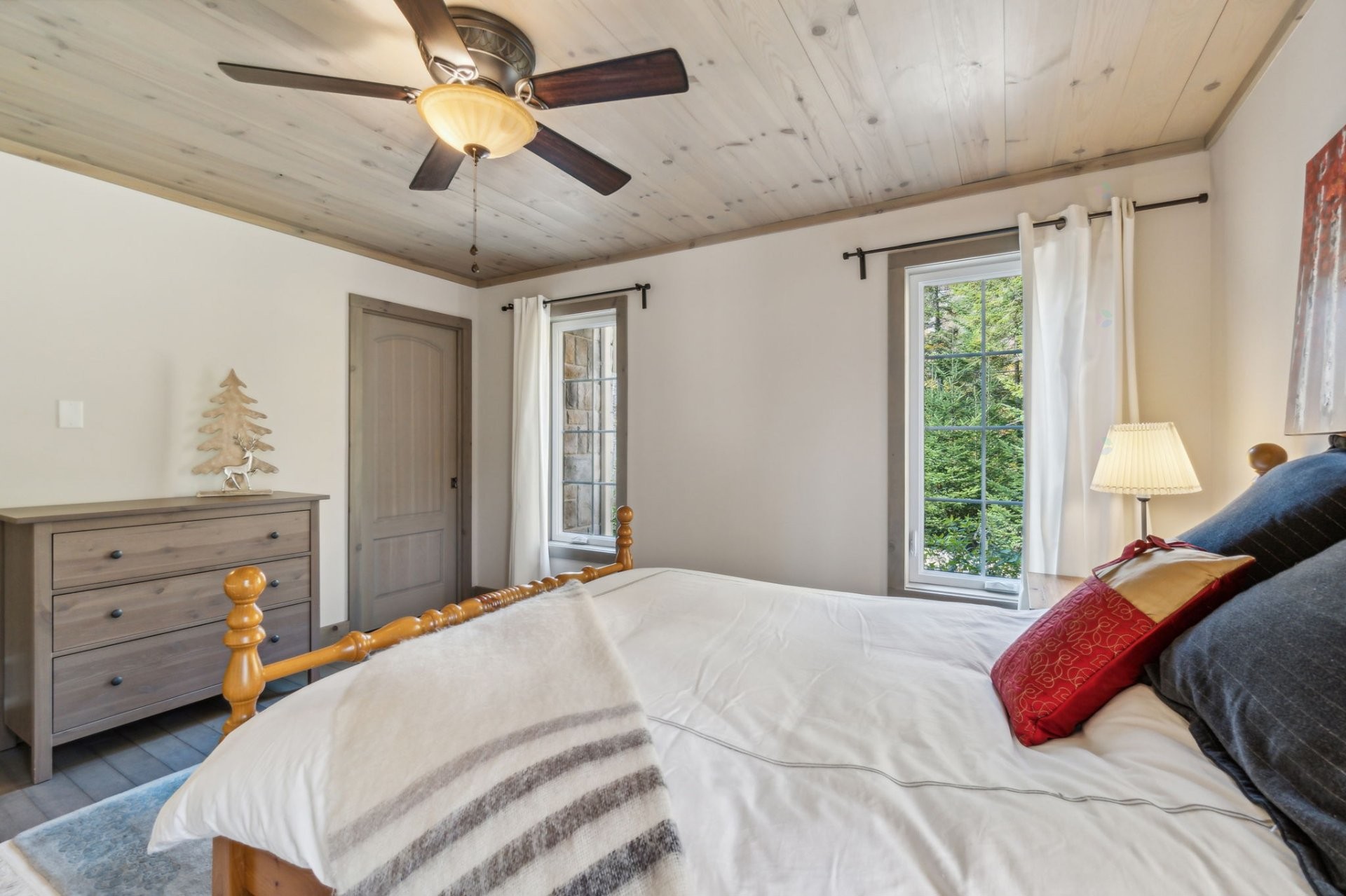 









12


Imp. du Chardonnet

,
Lac-Supérieur,




QC
J0T1P0

