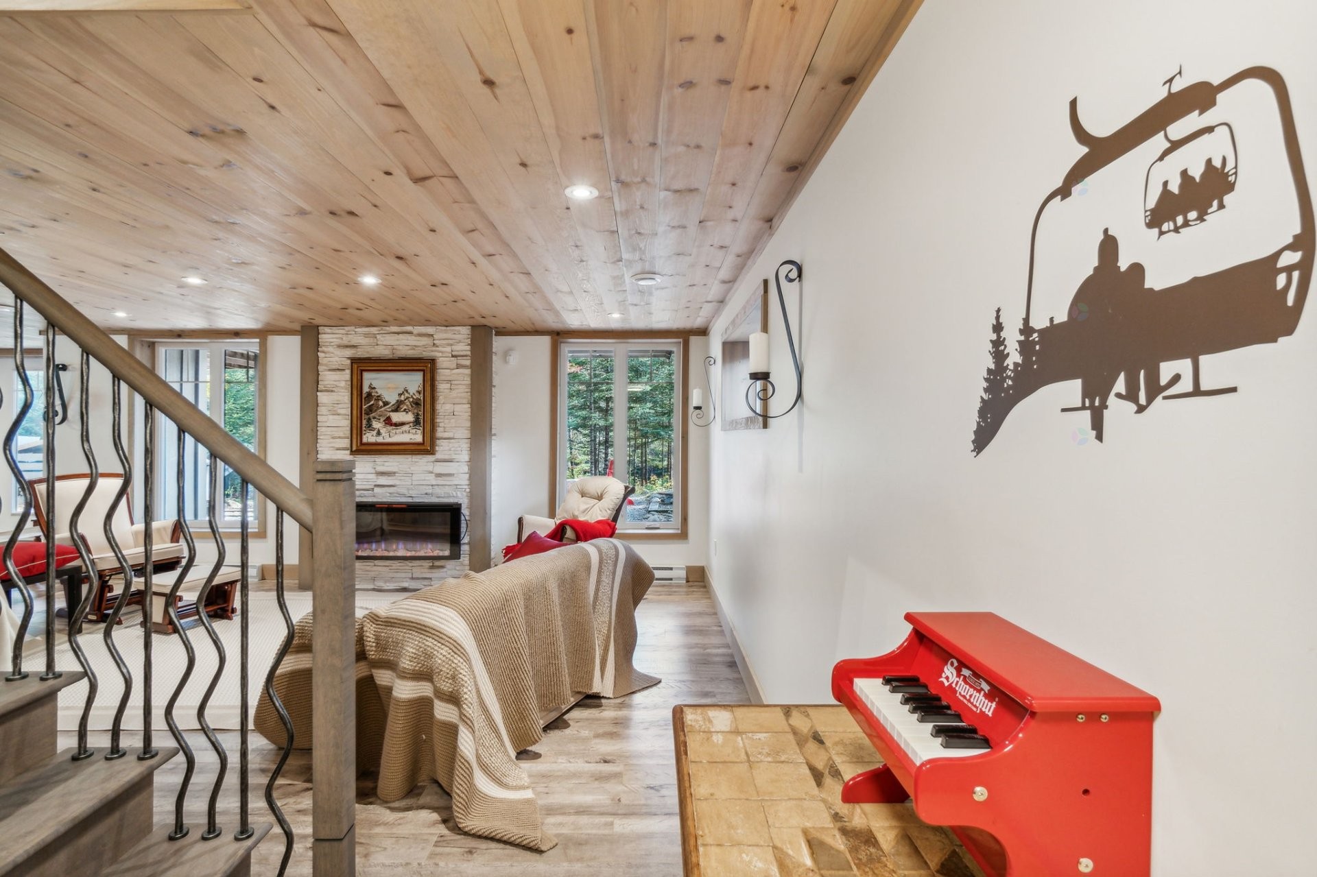 









12


Imp. du Chardonnet

,
Lac-Supérieur,




QC
J0T1P0

