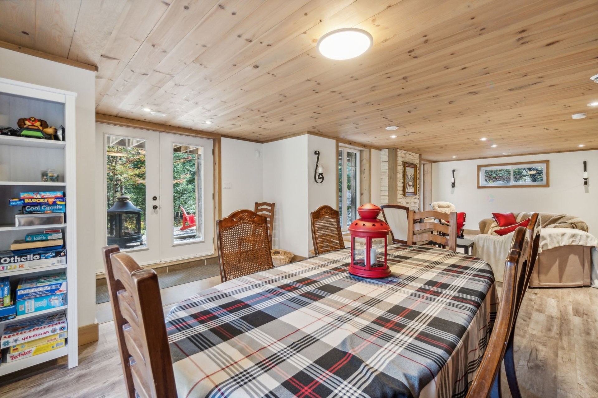 









12


Imp. du Chardonnet

,
Lac-Supérieur,




QC
J0T1P0

