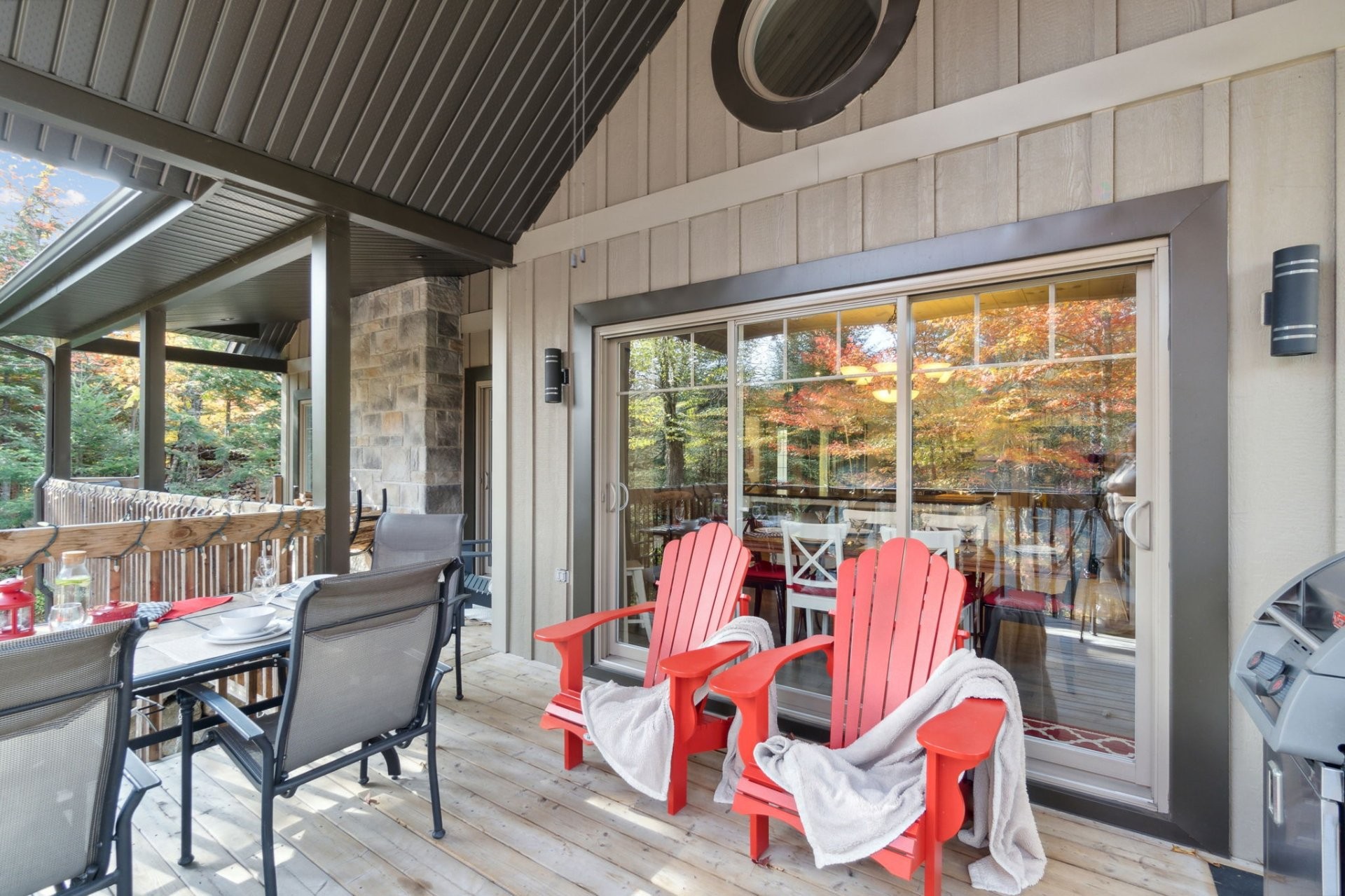 









12


Imp. du Chardonnet

,
Lac-Supérieur,




QC
J0T1P0

