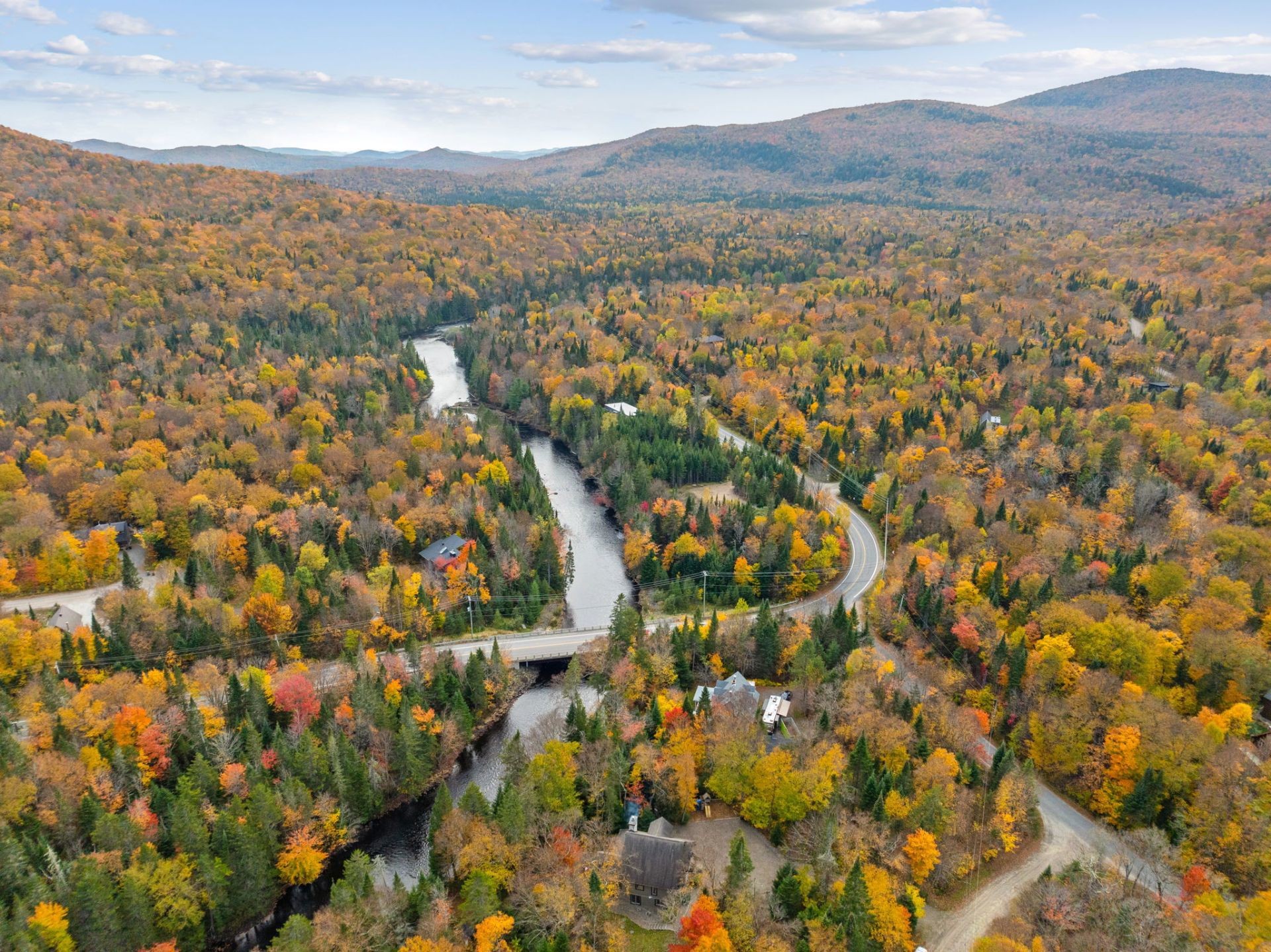 









12


Imp. du Chardonnet

,
Lac-Supérieur,




QC
J0T1P0

