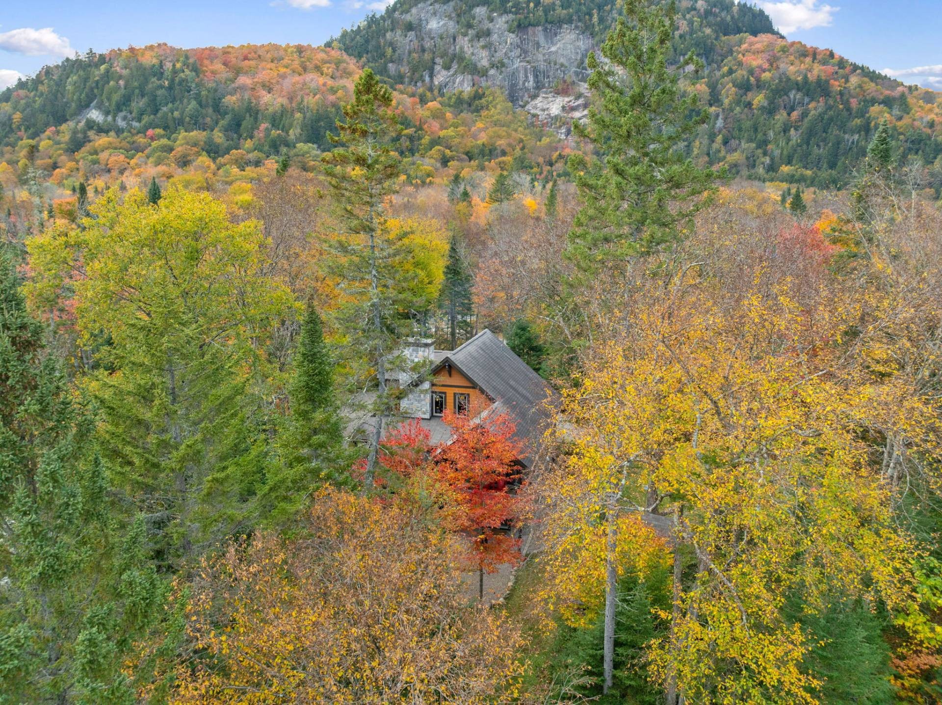 









12


Imp. du Chardonnet

,
Lac-Supérieur,




QC
J0T1P0

