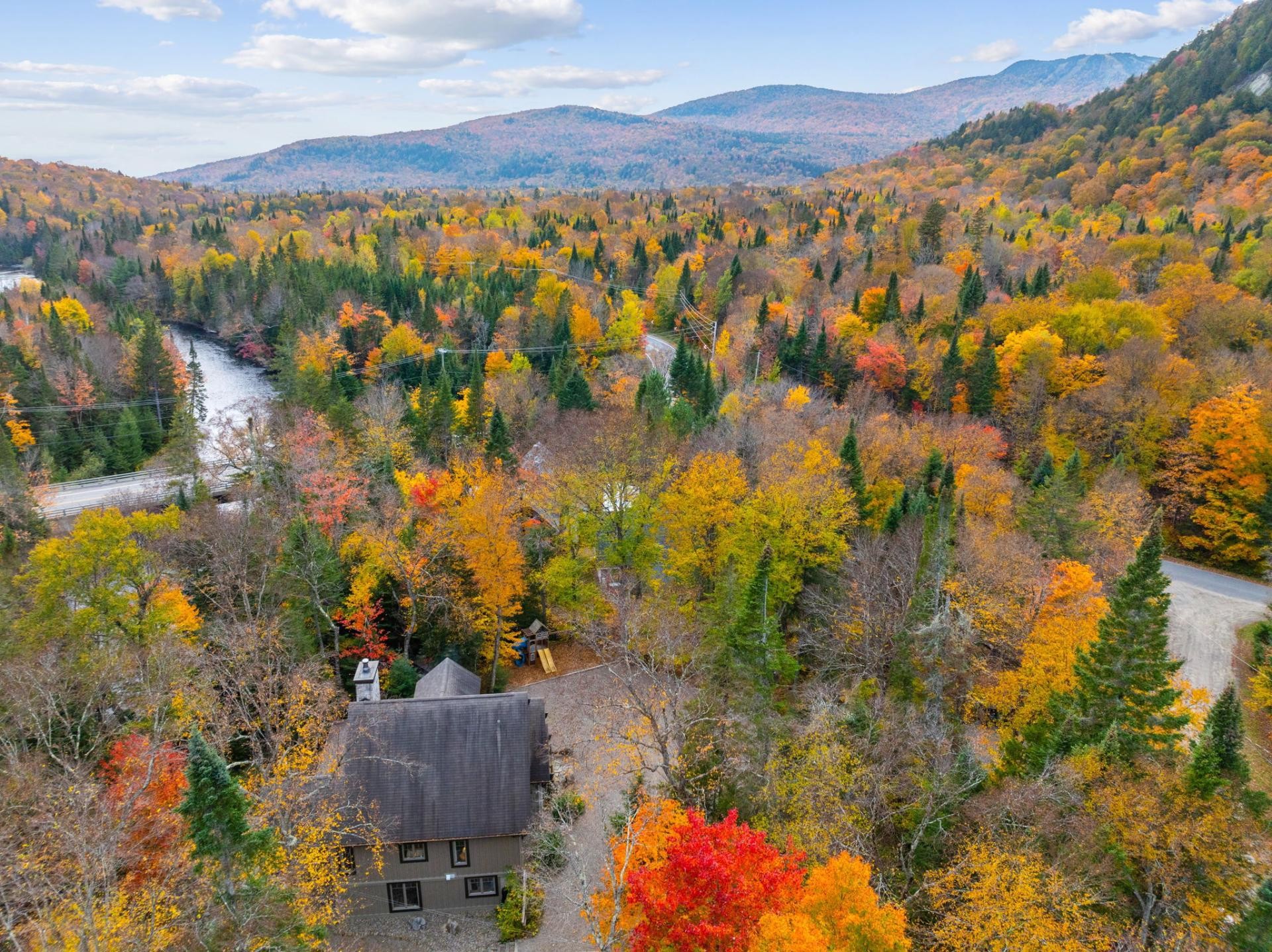 









12


Imp. du Chardonnet

,
Lac-Supérieur,




QC
J0T1P0

