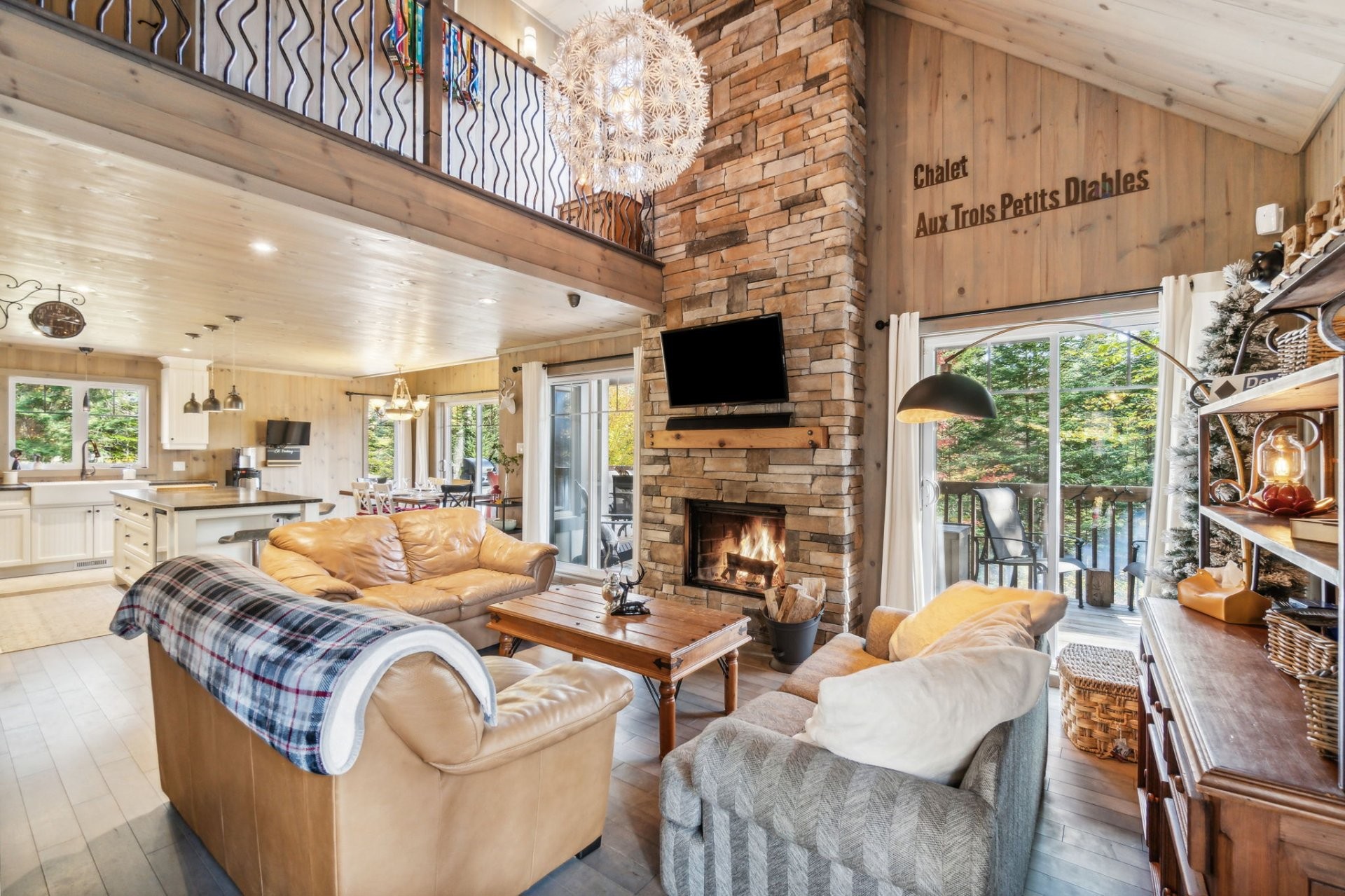 









12


Imp. du Chardonnet

,
Lac-Supérieur,




QC
J0T1P0

