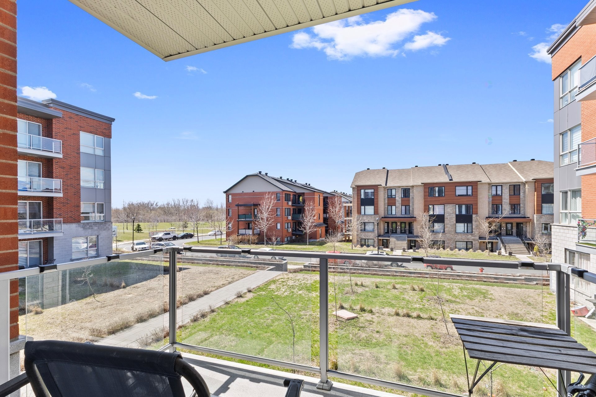 









7255


Rue de Lunan

, 223,
Brossard,




QC
J4Y0N4

