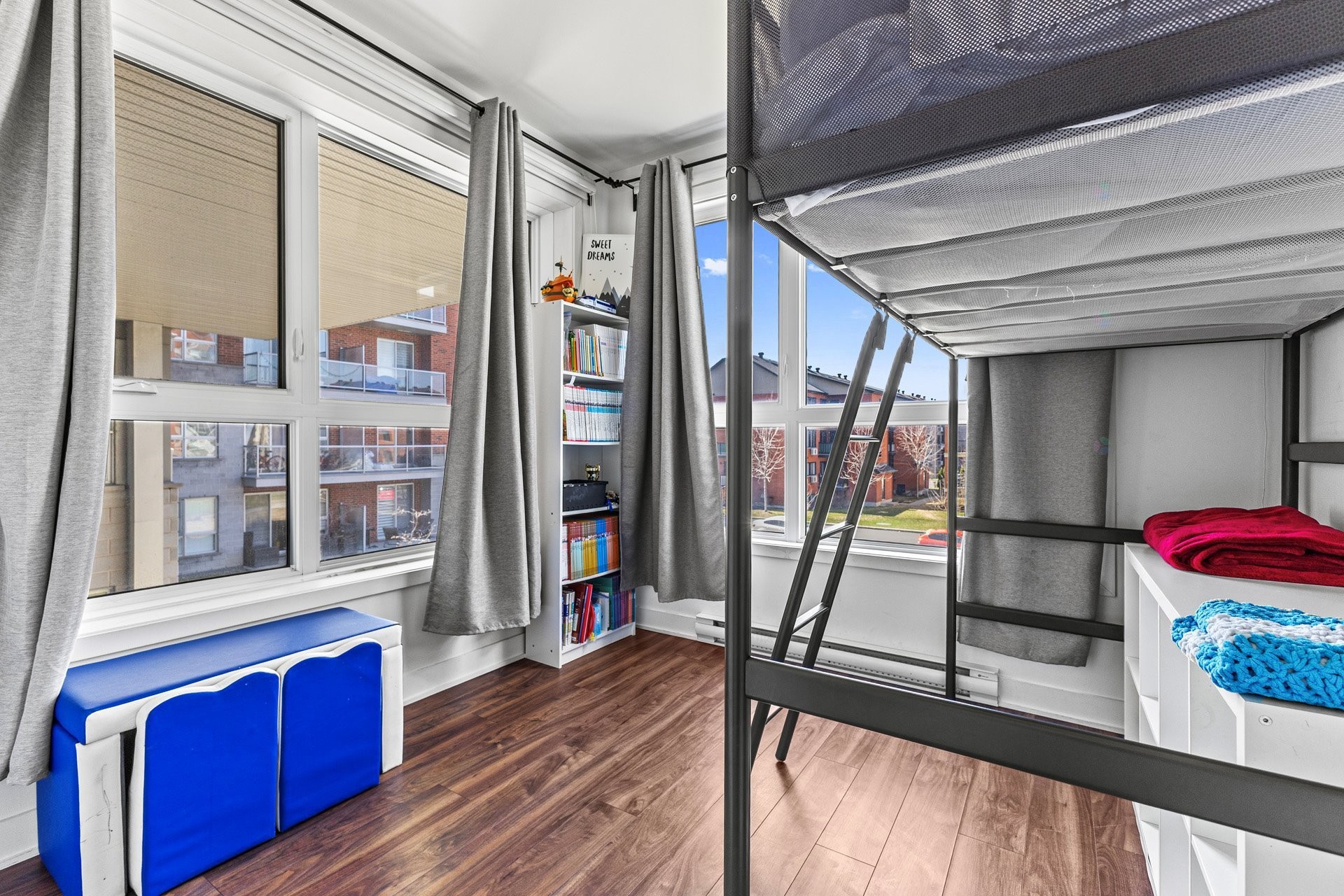 









7255


Rue de Lunan

, 223,
Brossard,




QC
J4Y0N4

