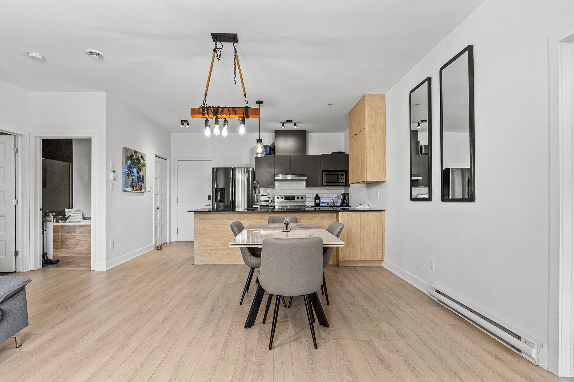









7255


Rue de Lunan

, 223,
Brossard,




QC
J4Y0N4

