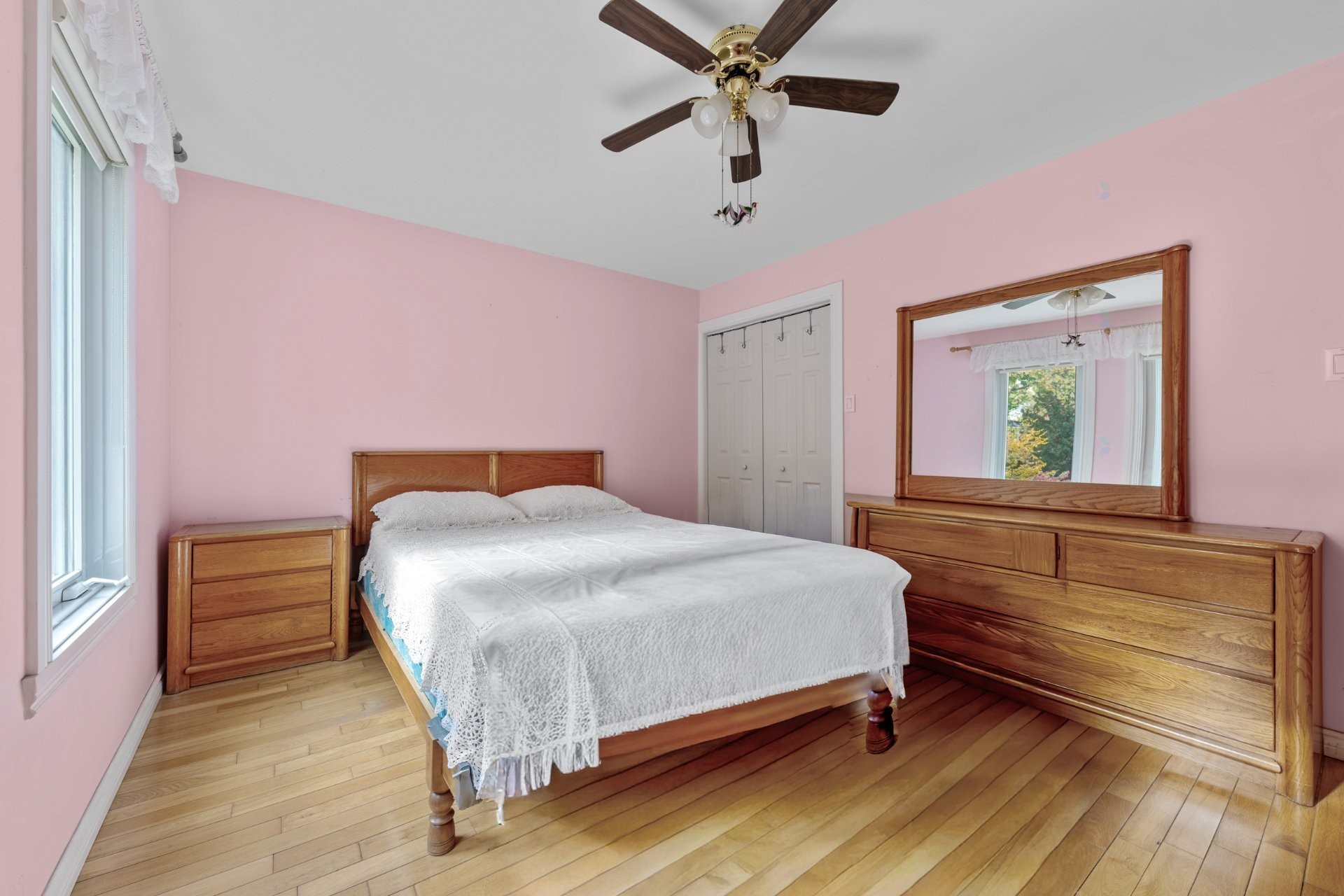 









2315

 - 2317


Boul. Grand

,
Montréal (Côte-des-Neiges/Notre-Dame-de-Grâce),




QC
H4B2X1

