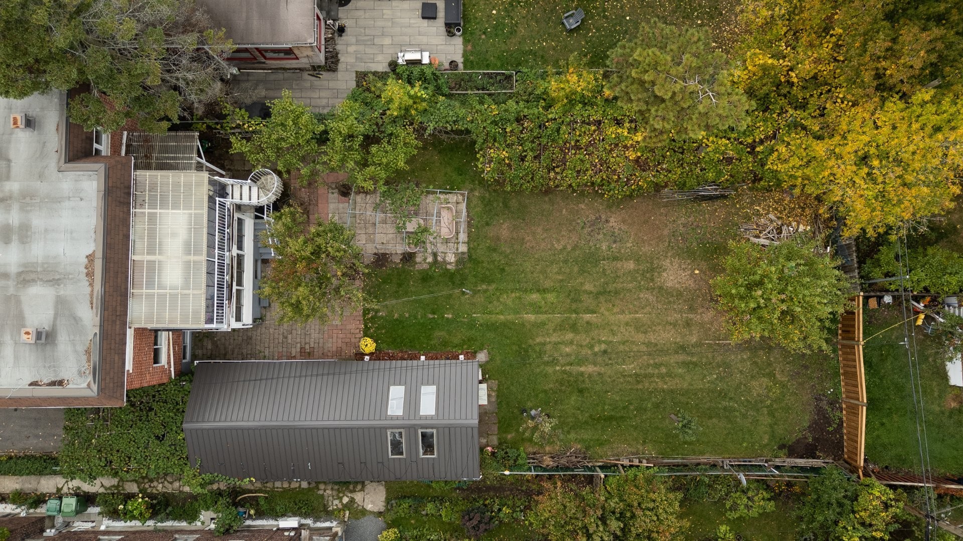 









2315

 - 2317


Boul. Grand

,
Montréal (Côte-des-Neiges/Notre-Dame-de-Grâce),




QC
H4B2X1

