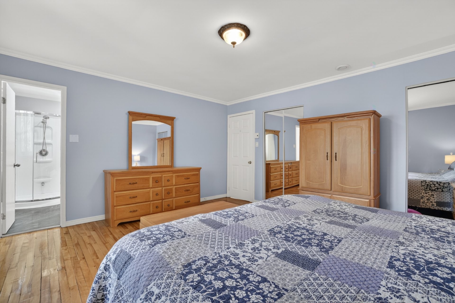 









598


Rue de Versailles

,
Blainville,




QC
J7C2S2

