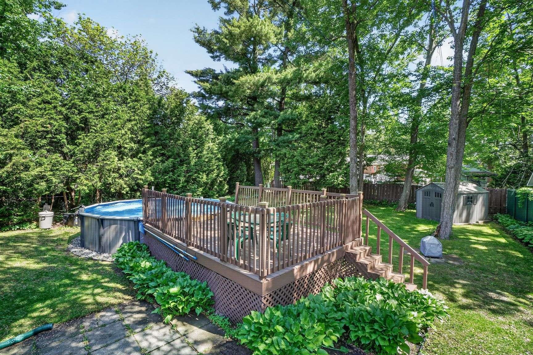 









598


Rue de Versailles

,
Blainville,




QC
J7C2S2


