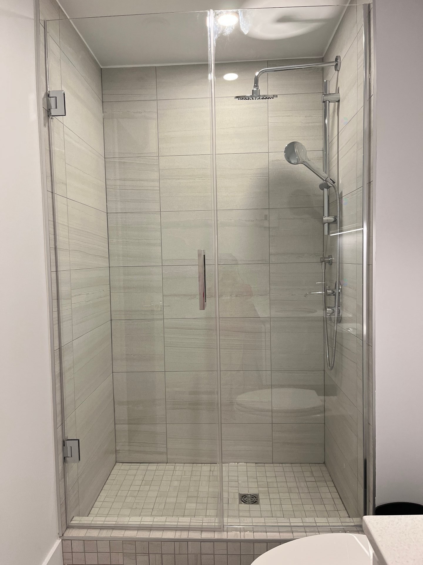 









2320


Rue Tupper

, 411,
Montréal (Ville-Marie),




QC
H3H0B8

