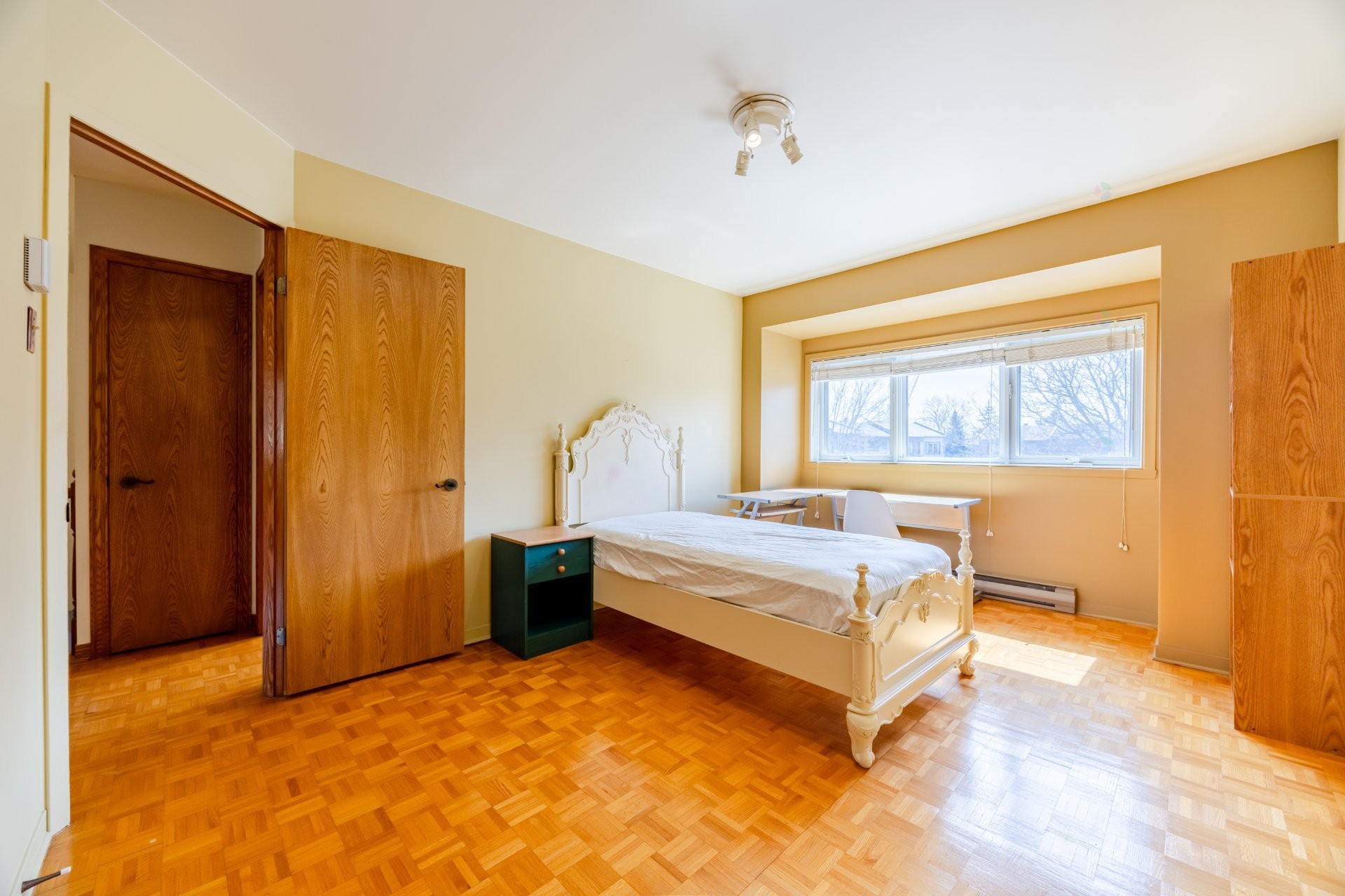 









5698


Rue Hector-Desloges

,
Montréal (Rosemont/La Petite-Patrie),




QC
H1T3Z6

