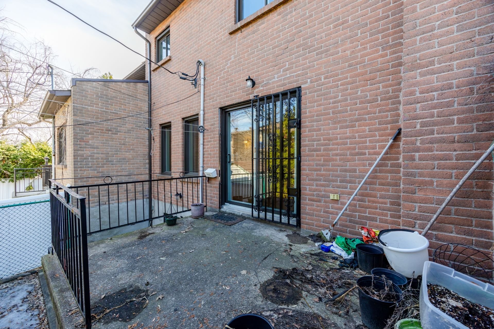 









5698


Rue Hector-Desloges

,
Montréal (Rosemont/La Petite-Patrie),




QC
H1T3Z6

