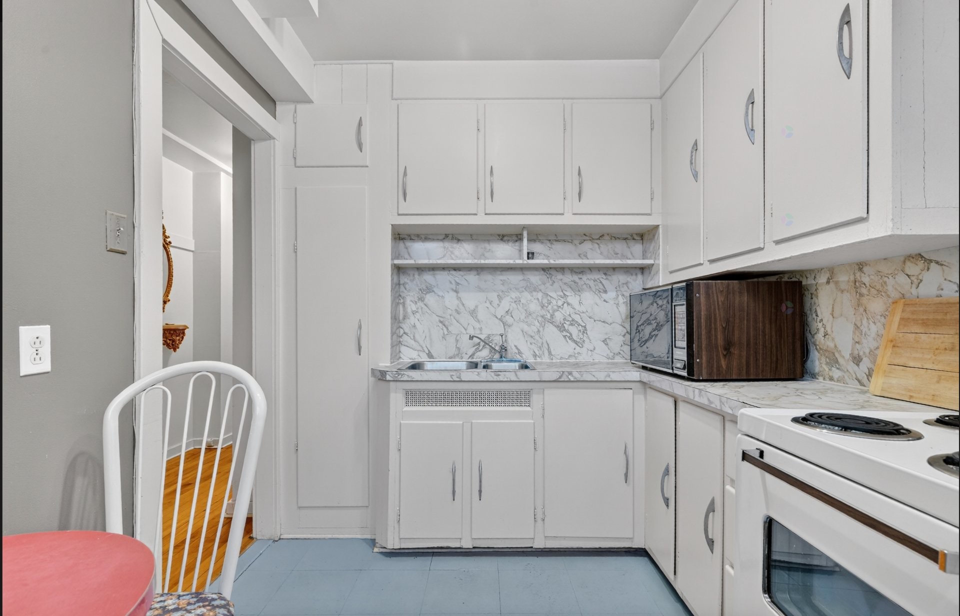 









5150A


Av. Coolbrook

,
Montréal (Côte-des-Neiges/Notre-Dame-de-Grâce),




QC
H3X2L1

