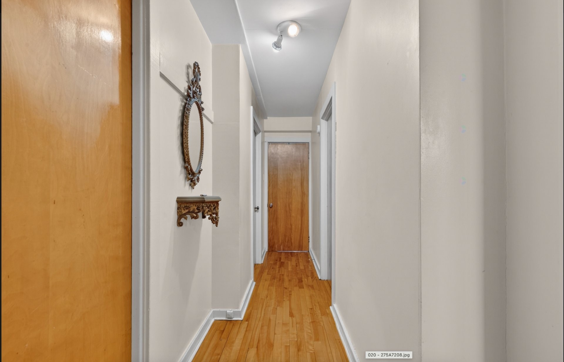 









5150A


Av. Coolbrook

,
Montréal (Côte-des-Neiges/Notre-Dame-de-Grâce),




QC
H3X2L1

