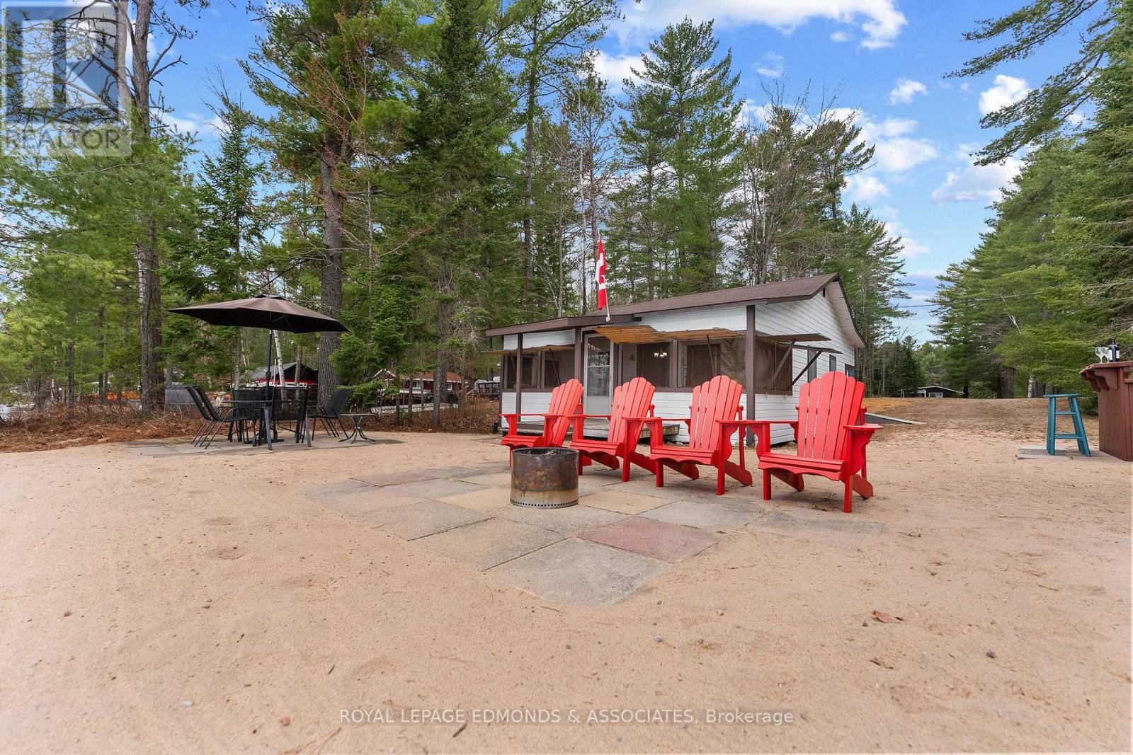 












3696 ROUND LAKE ROAD

,
Killaloe, Hagarty and Richards,




Ontario
K0J2A0


