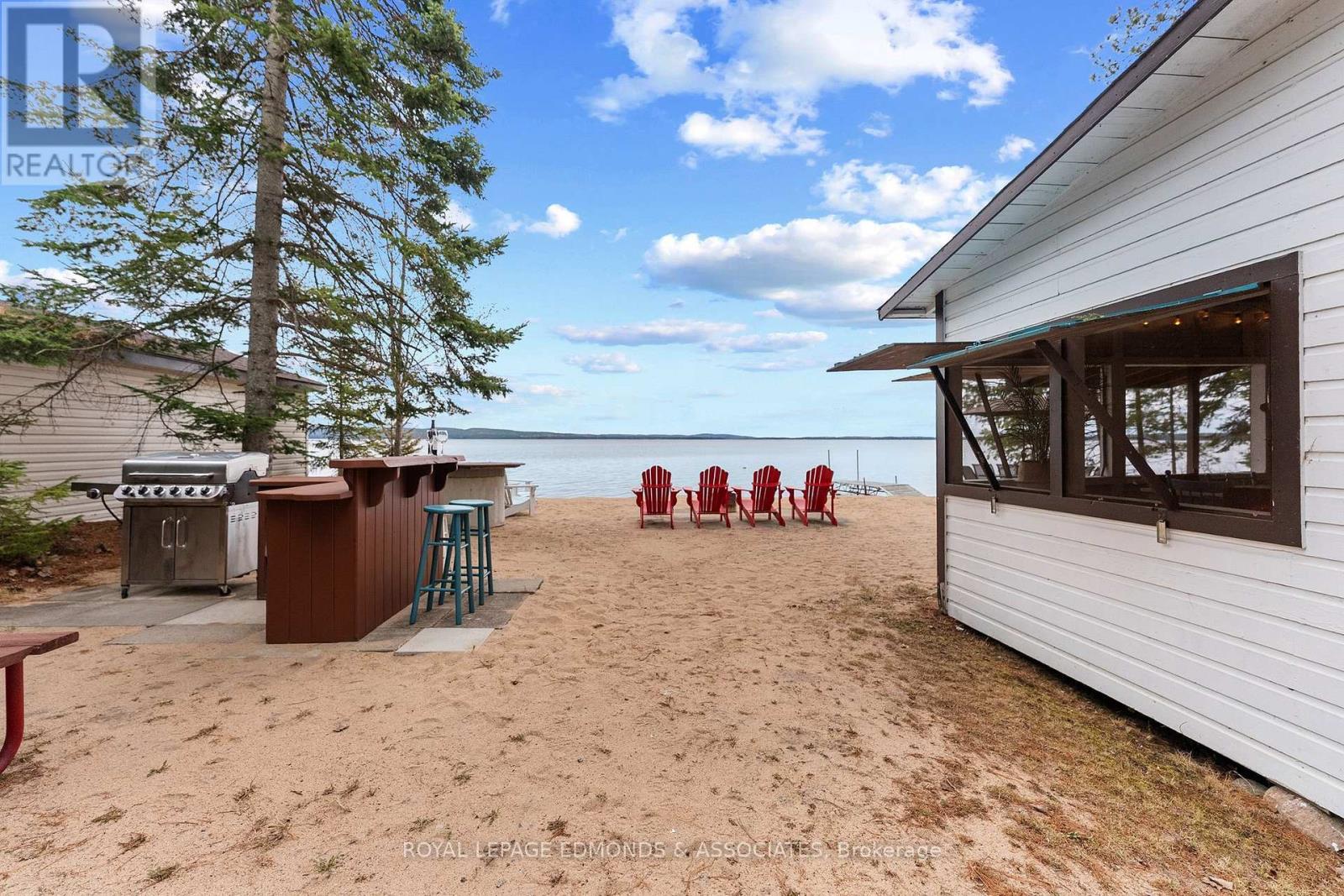 












3696 ROUND LAKE ROAD

,
Killaloe, Hagarty and Richards,




Ontario
K0J2A0

