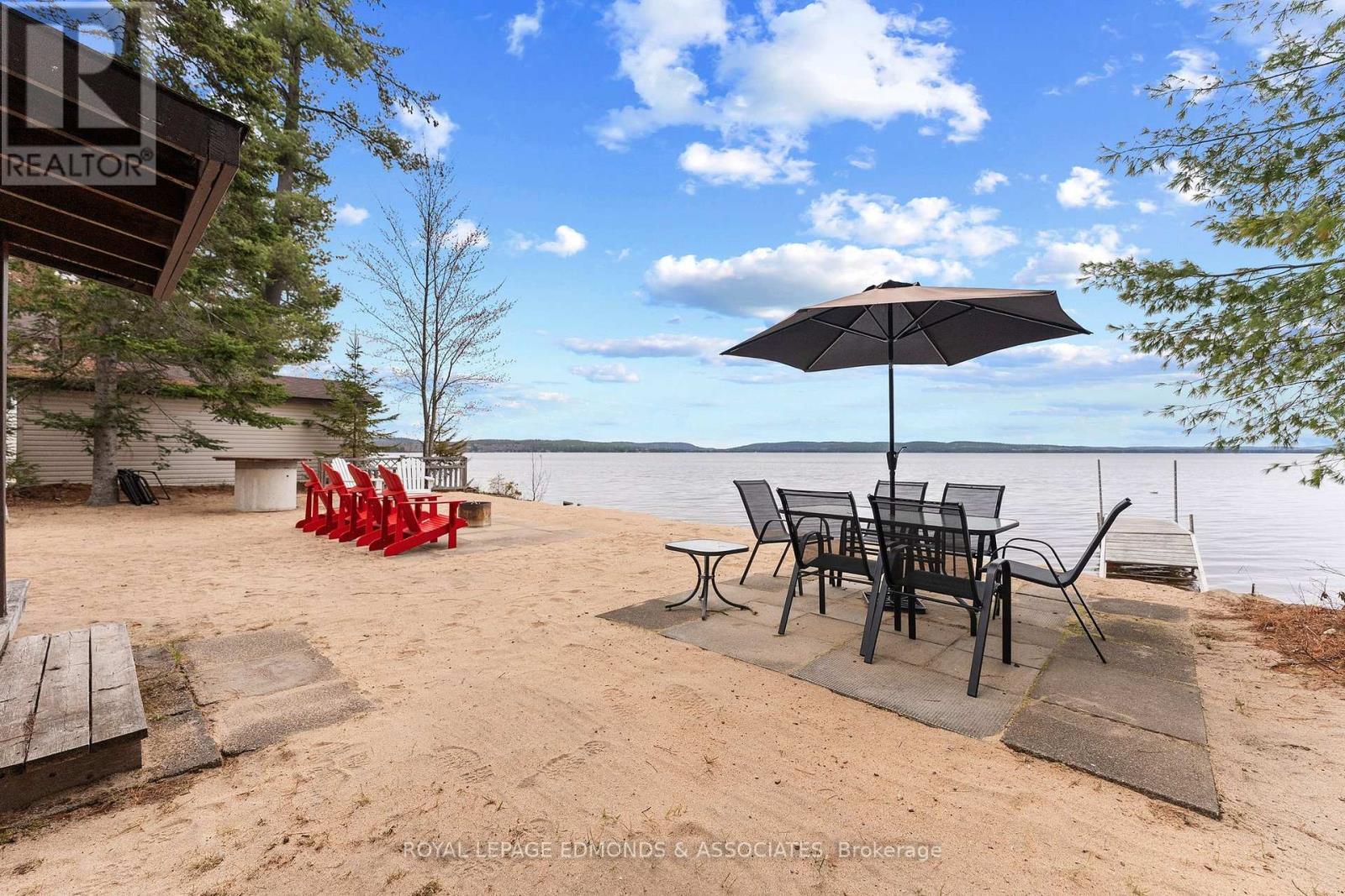 












3696 ROUND LAKE ROAD

,
Killaloe, Hagarty and Richards,




Ontario
K0J2A0

