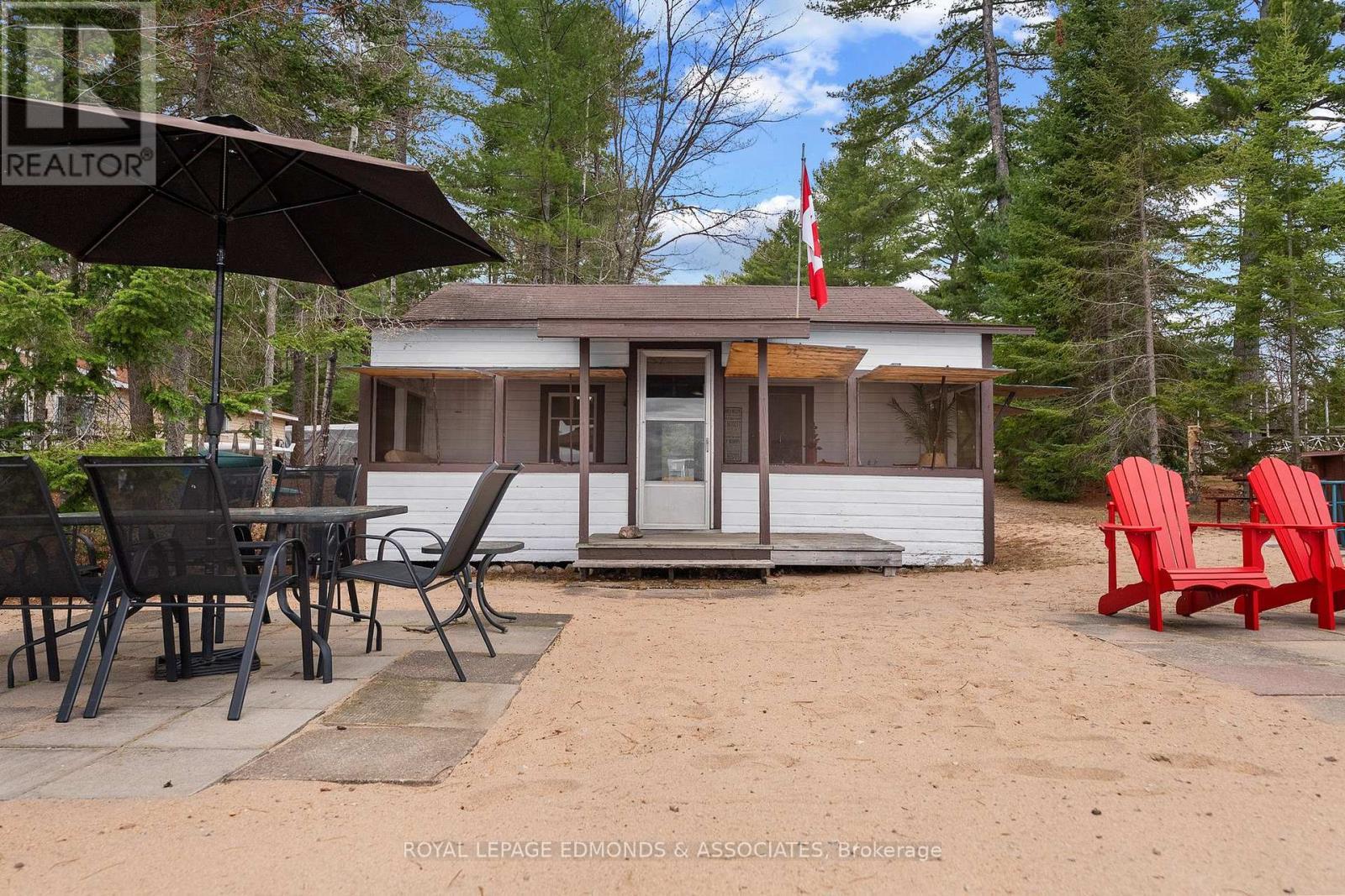 












3696 ROUND LAKE ROAD

,
Killaloe, Hagarty and Richards,




Ontario
K0J2A0


