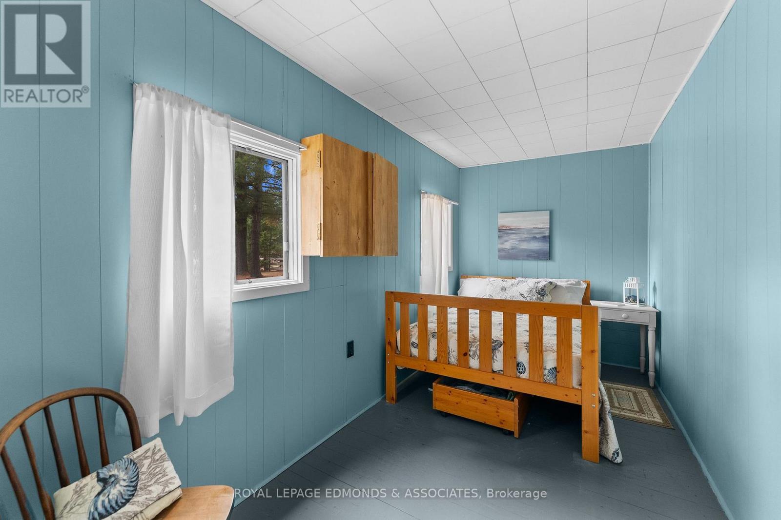 












3696 ROUND LAKE ROAD

,
Killaloe, Hagarty and Richards,




Ontario
K0J2A0


