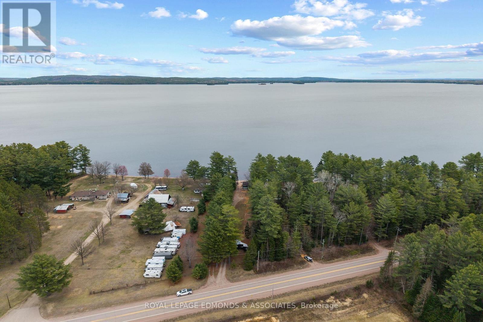 












3696 ROUND LAKE ROAD

,
Killaloe, Hagarty and Richards,




Ontario
K0J2A0

