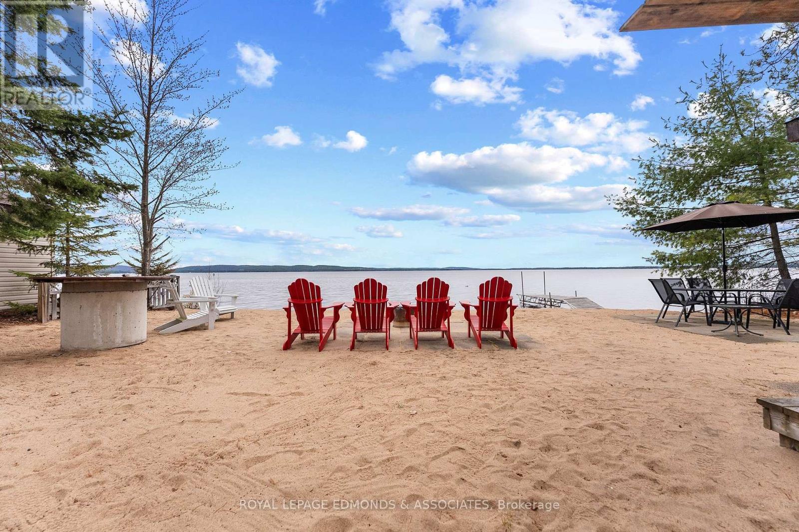 












3696 ROUND LAKE ROAD

,
Killaloe, Hagarty and Richards,




Ontario
K0J2A0

