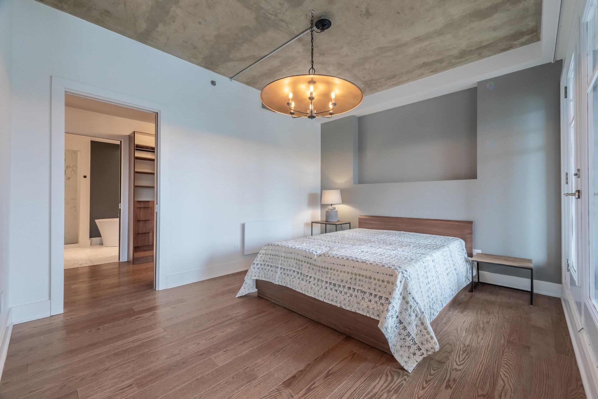 









303


Boul. Clairevue E.

, 2102,
Saint-Bruno-de-Montarville,




QC
J3V0B2

