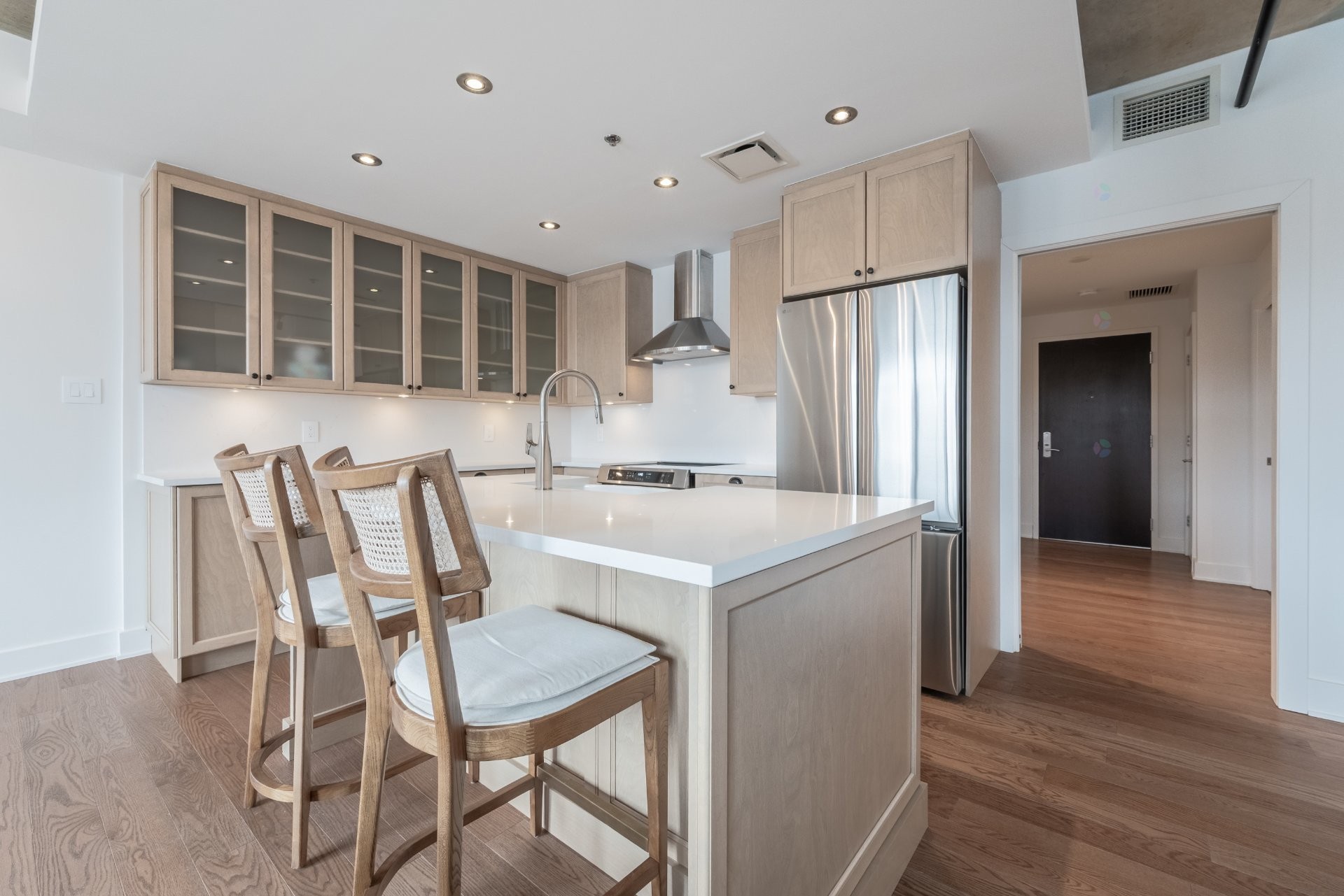 









303


Boul. Clairevue E.

, 2102,
Saint-Bruno-de-Montarville,




QC
J3V0B2

