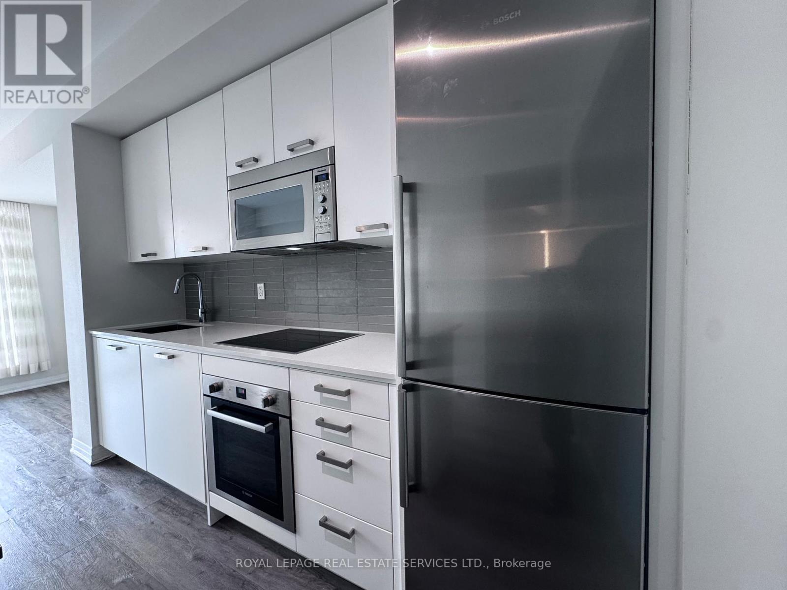 












408 - 2301 DANFORTH AVENUE

,
Toronto,




Ontario
M4C0A7

