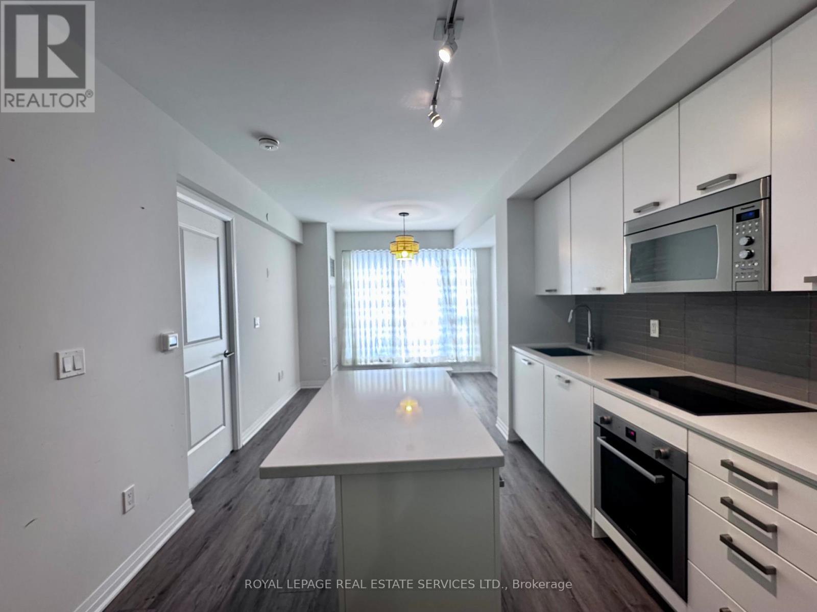 












408 - 2301 DANFORTH AVENUE

,
Toronto,




Ontario
M4C0A7

